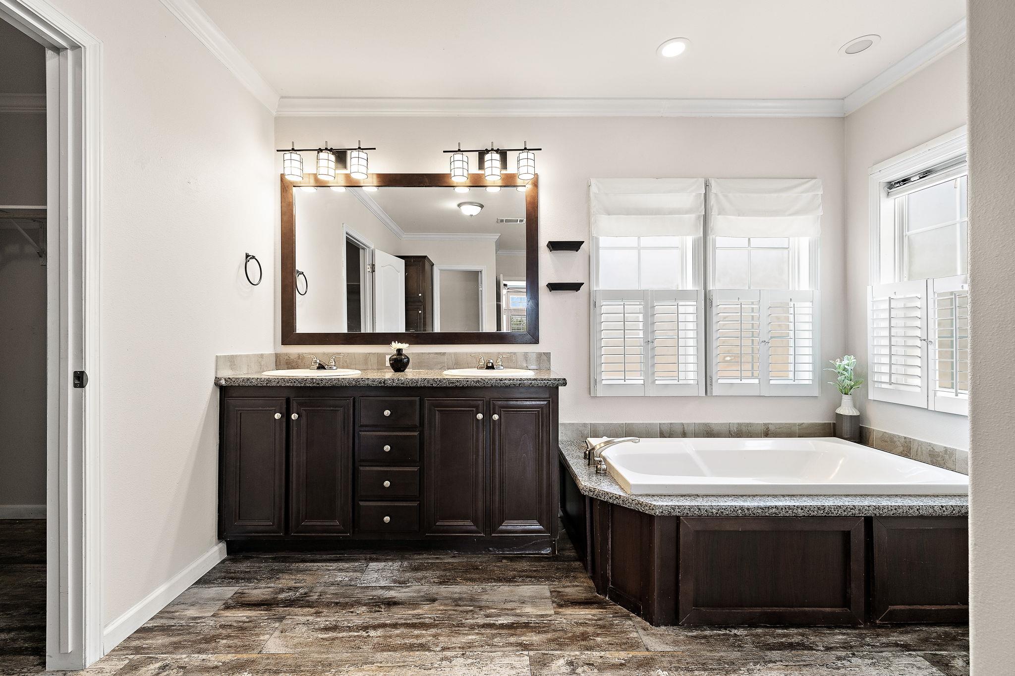 960 County Road 323A, Liberty Hill, TX 78634