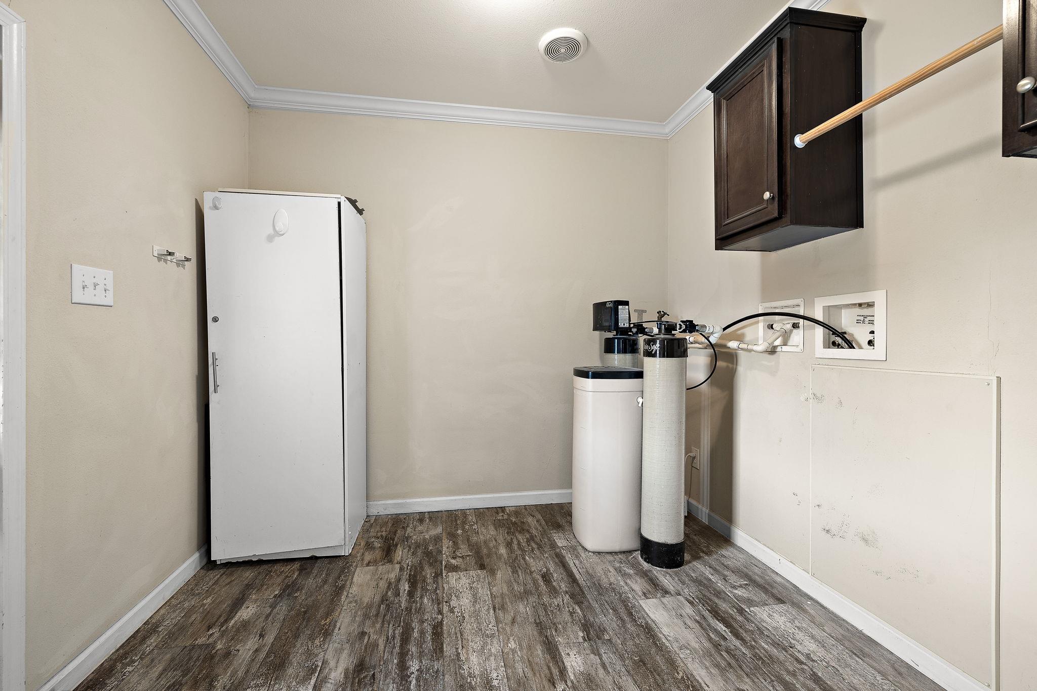 960 County Road 323A, Liberty Hill, TX 78634