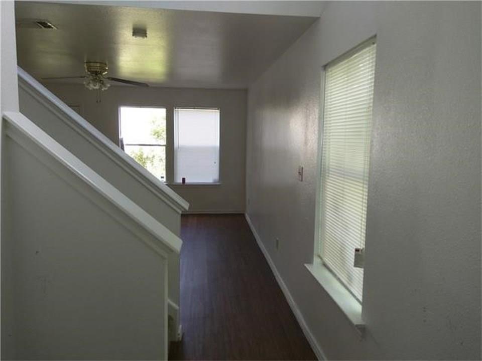 1027 Sagewood Trl, San Marcos, TX 78666