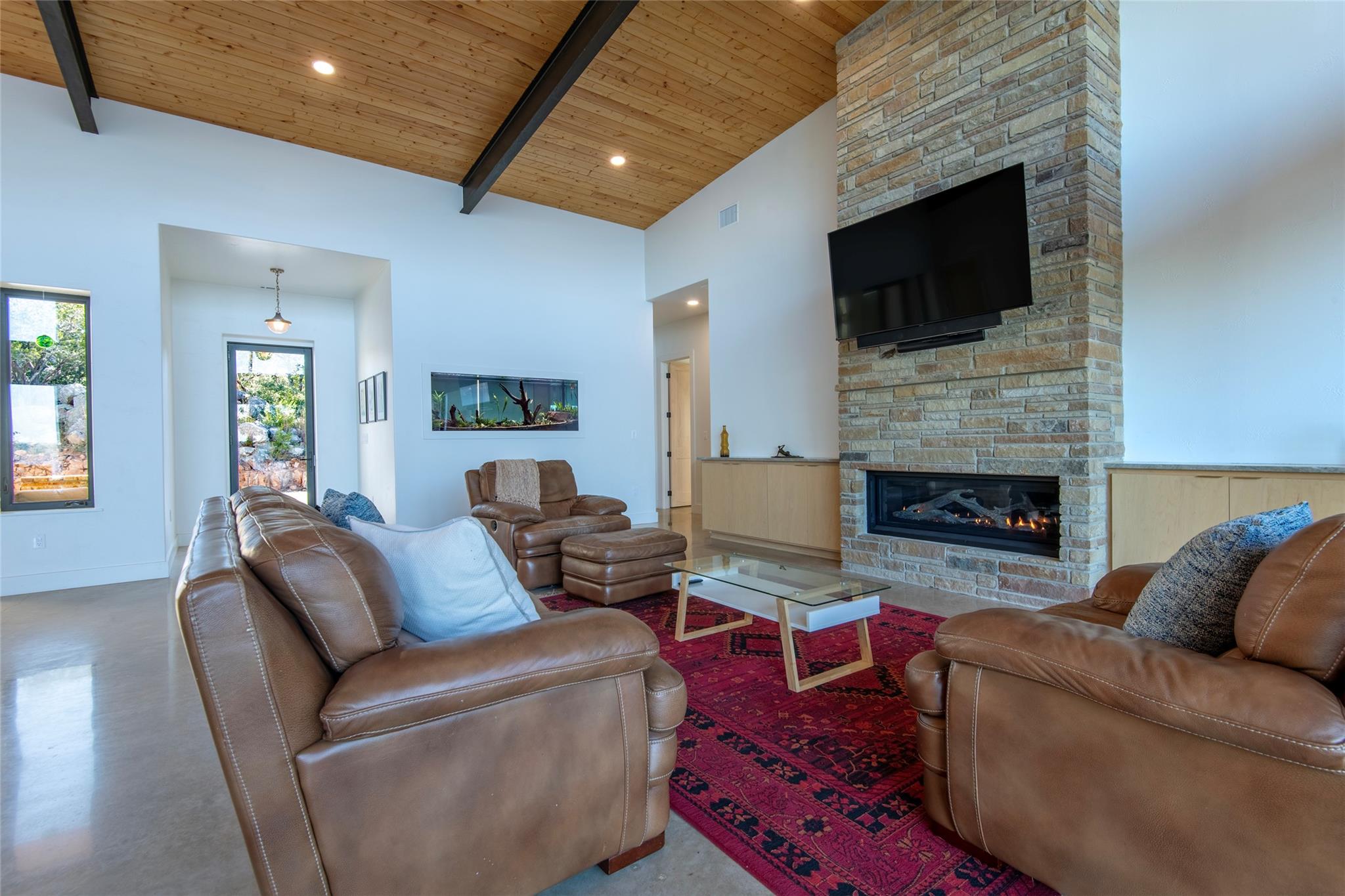 247 Peninsula Dr, Burnet, TX 78611