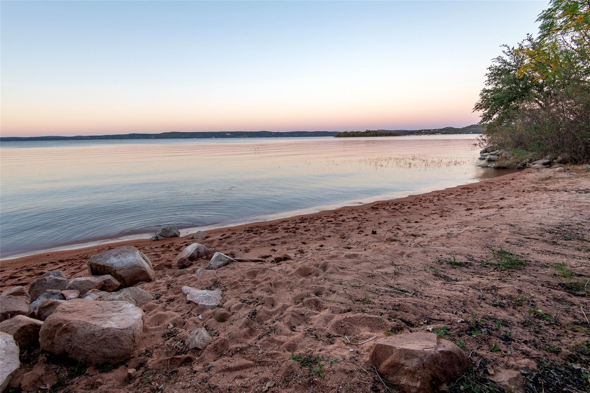 247 Peninsula Dr, Burnet, TX 78611