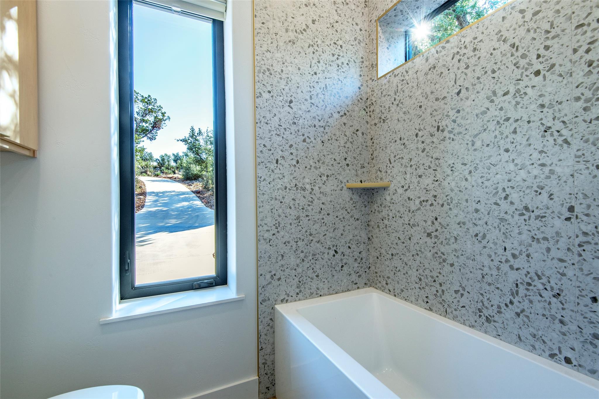 247 Peninsula Dr, Burnet, TX 78611