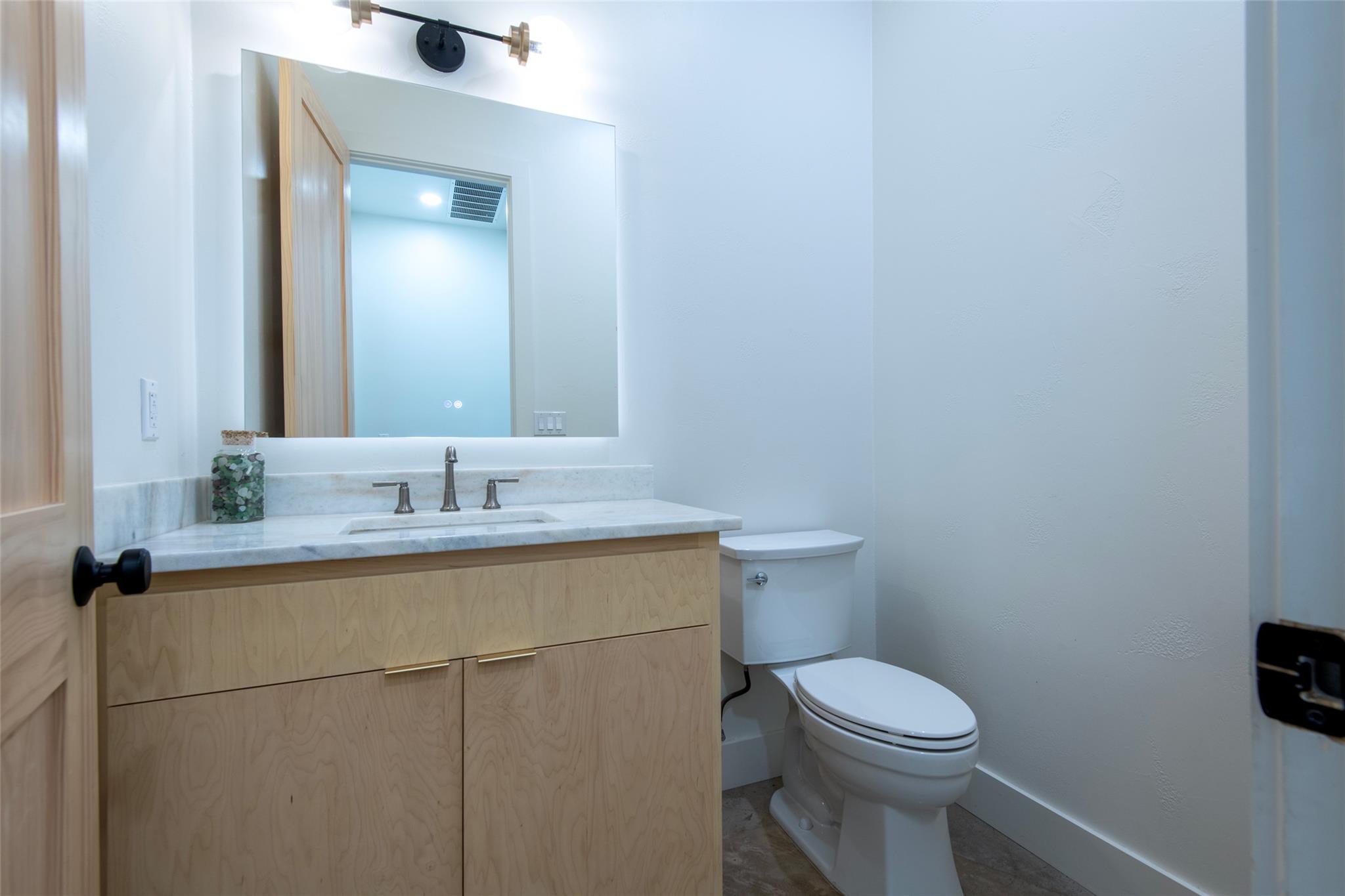 247 Peninsula Dr, Burnet, TX 78611