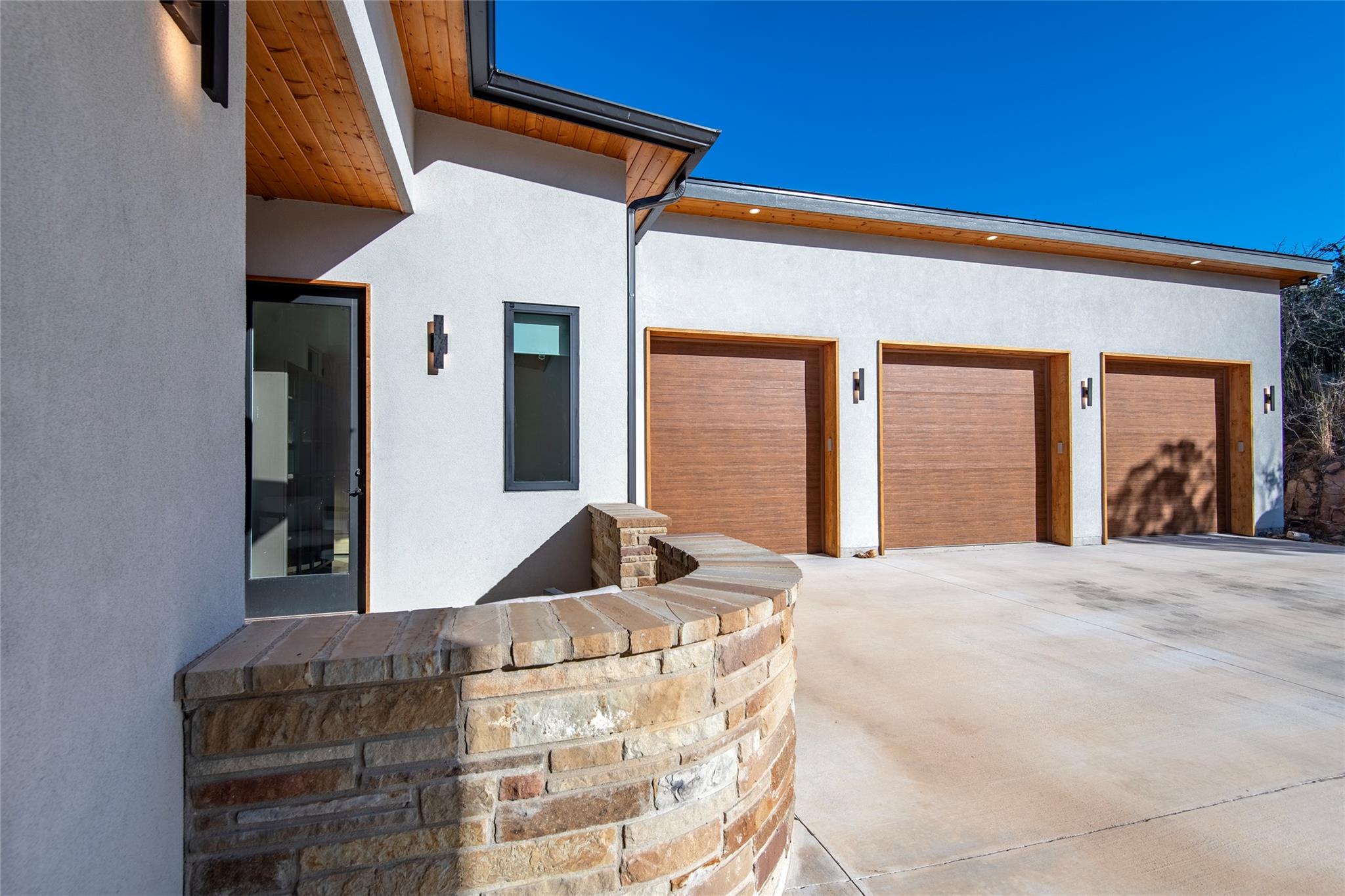 247 Peninsula Dr, Burnet, TX 78611