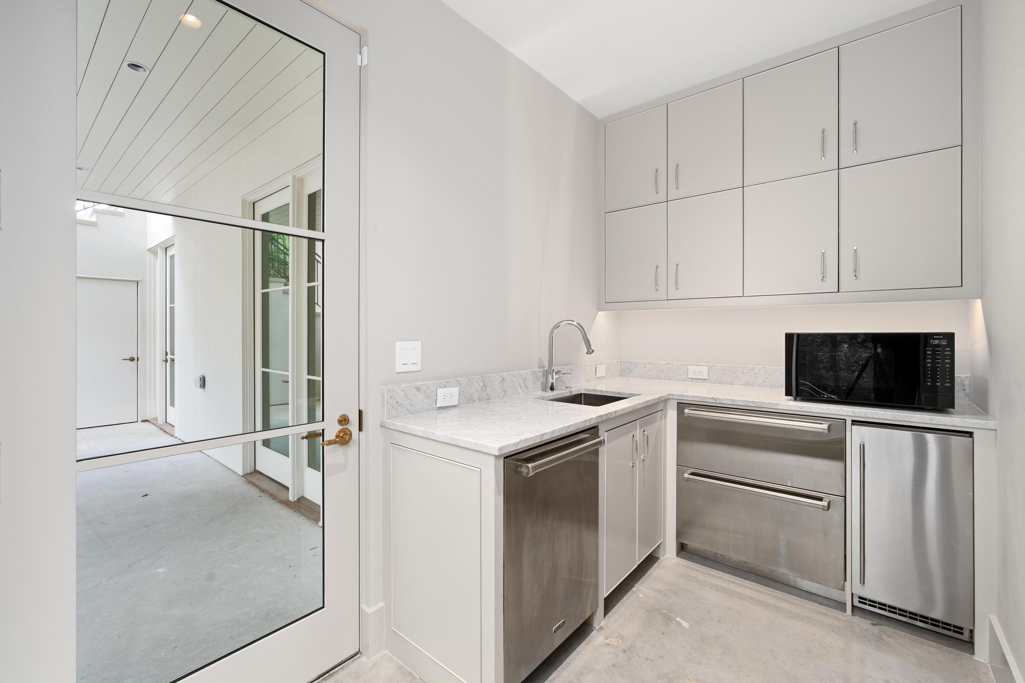 4500 River Wood Ct, Austin, TX 78731