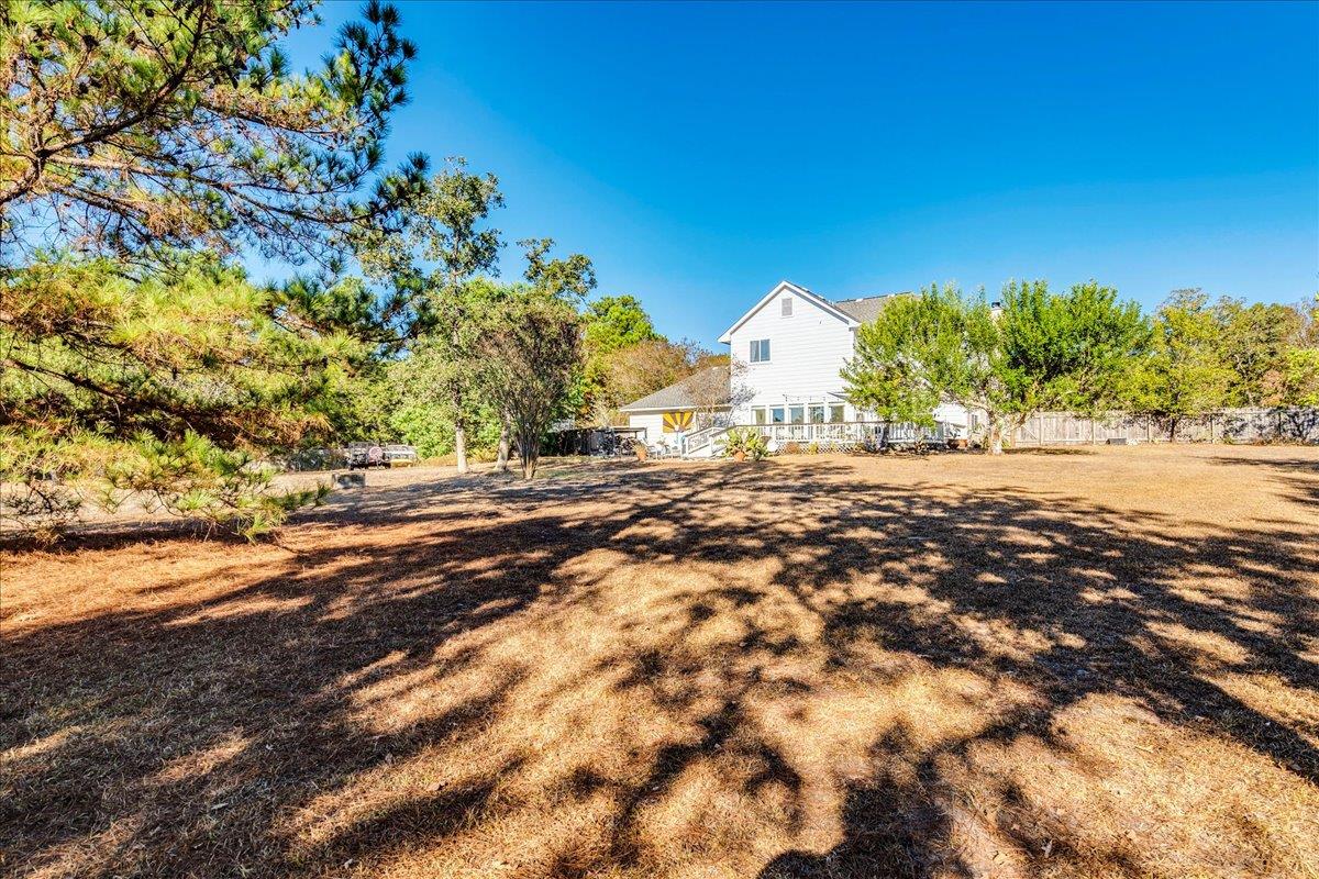 171 N Pin Oak Xing, Elgin, TX 78621