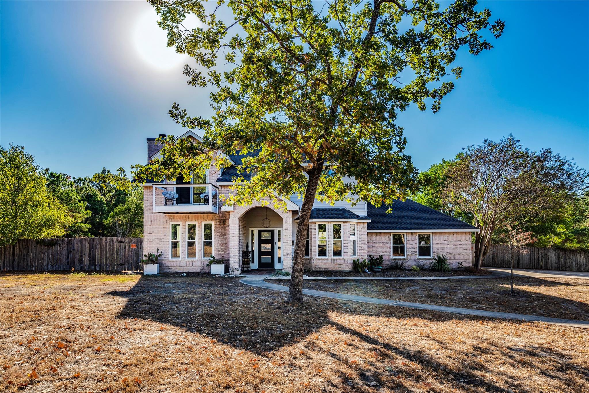 171 N Pin Oak Xing, Elgin, TX 78621