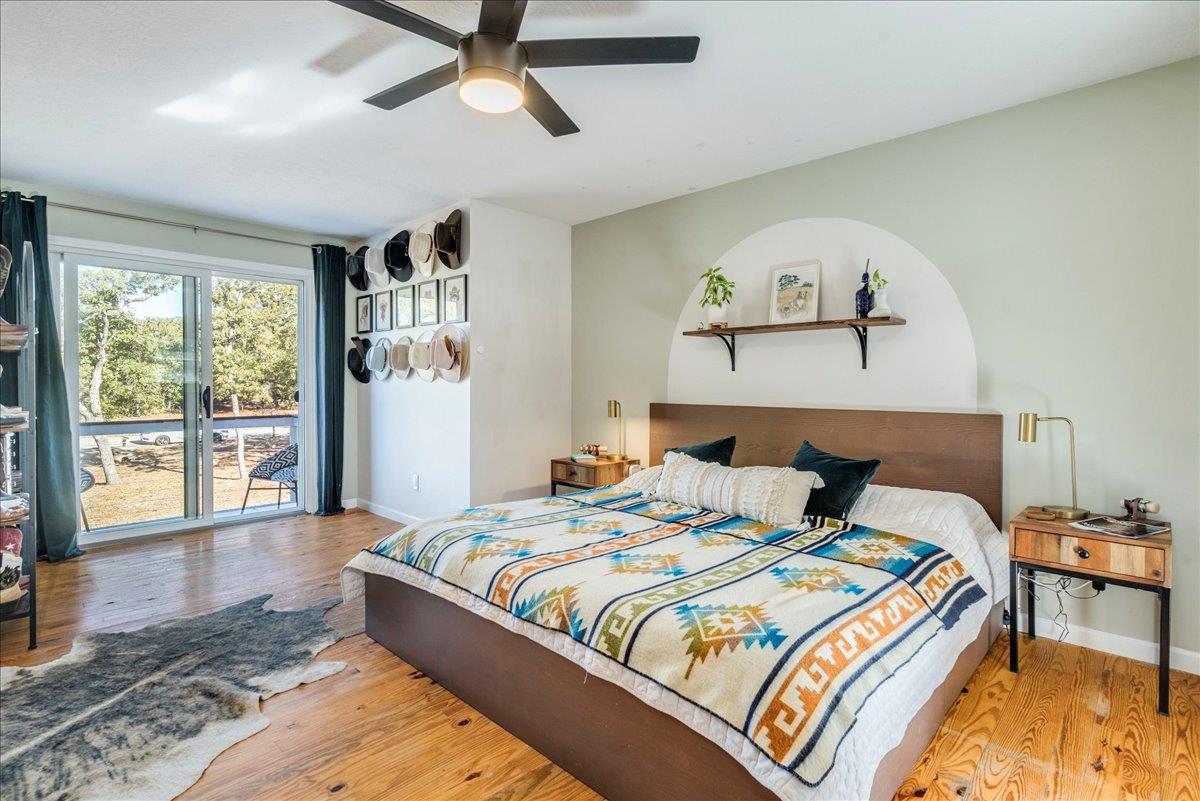 171 N Pin Oak Xing, Elgin, TX 78621