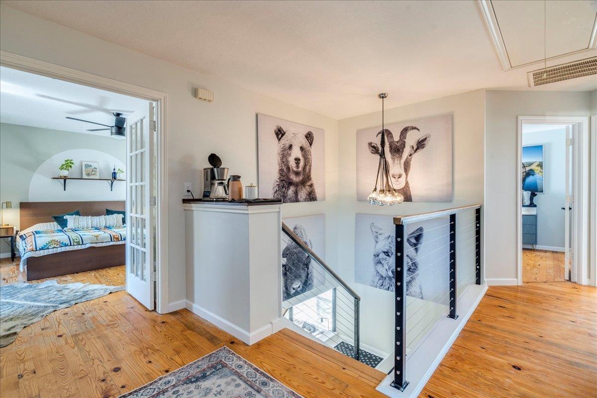 171 N Pin Oak Xing, Elgin, TX 78621