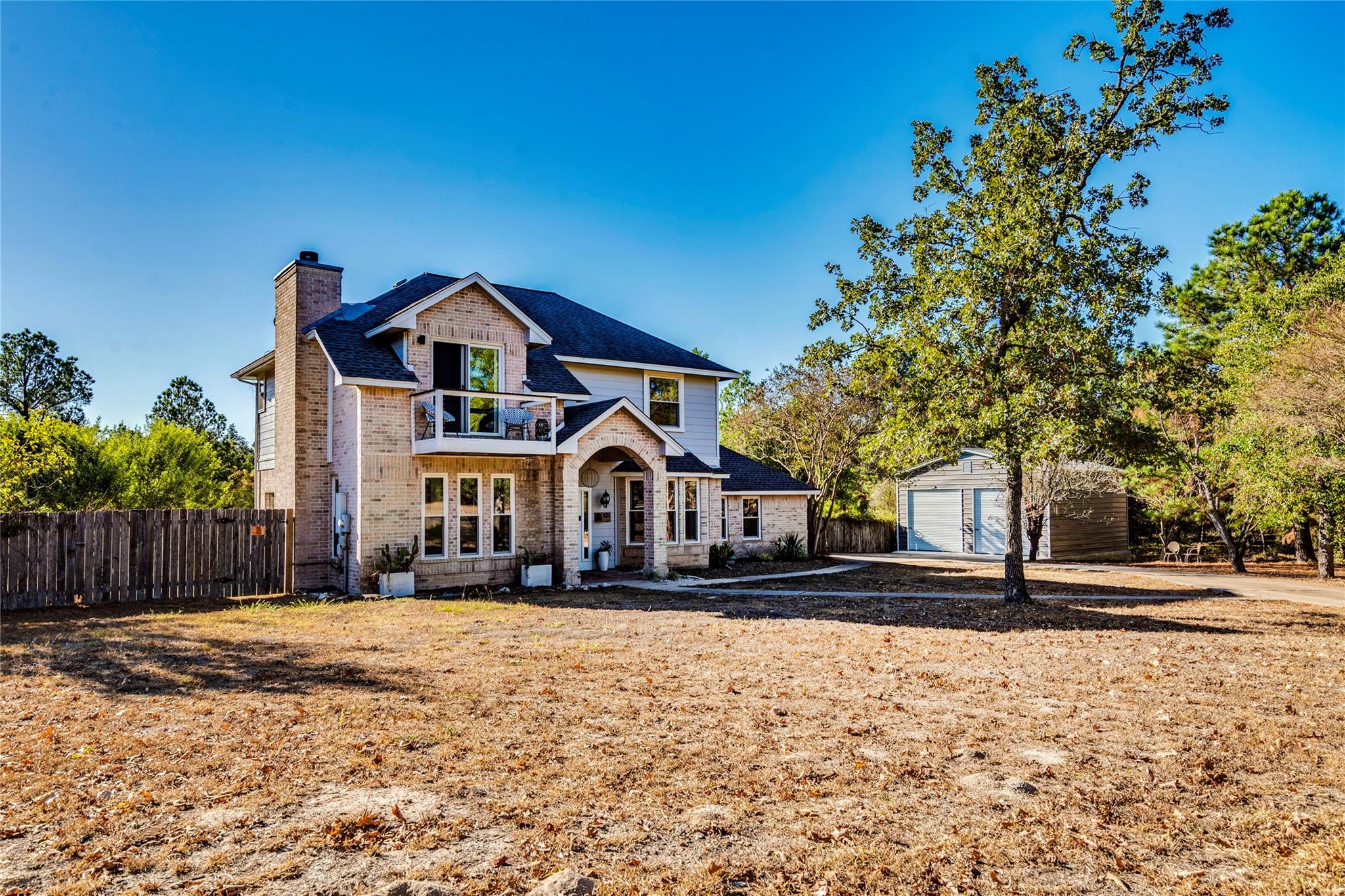 171 N Pin Oak Xing, Elgin, TX 78621