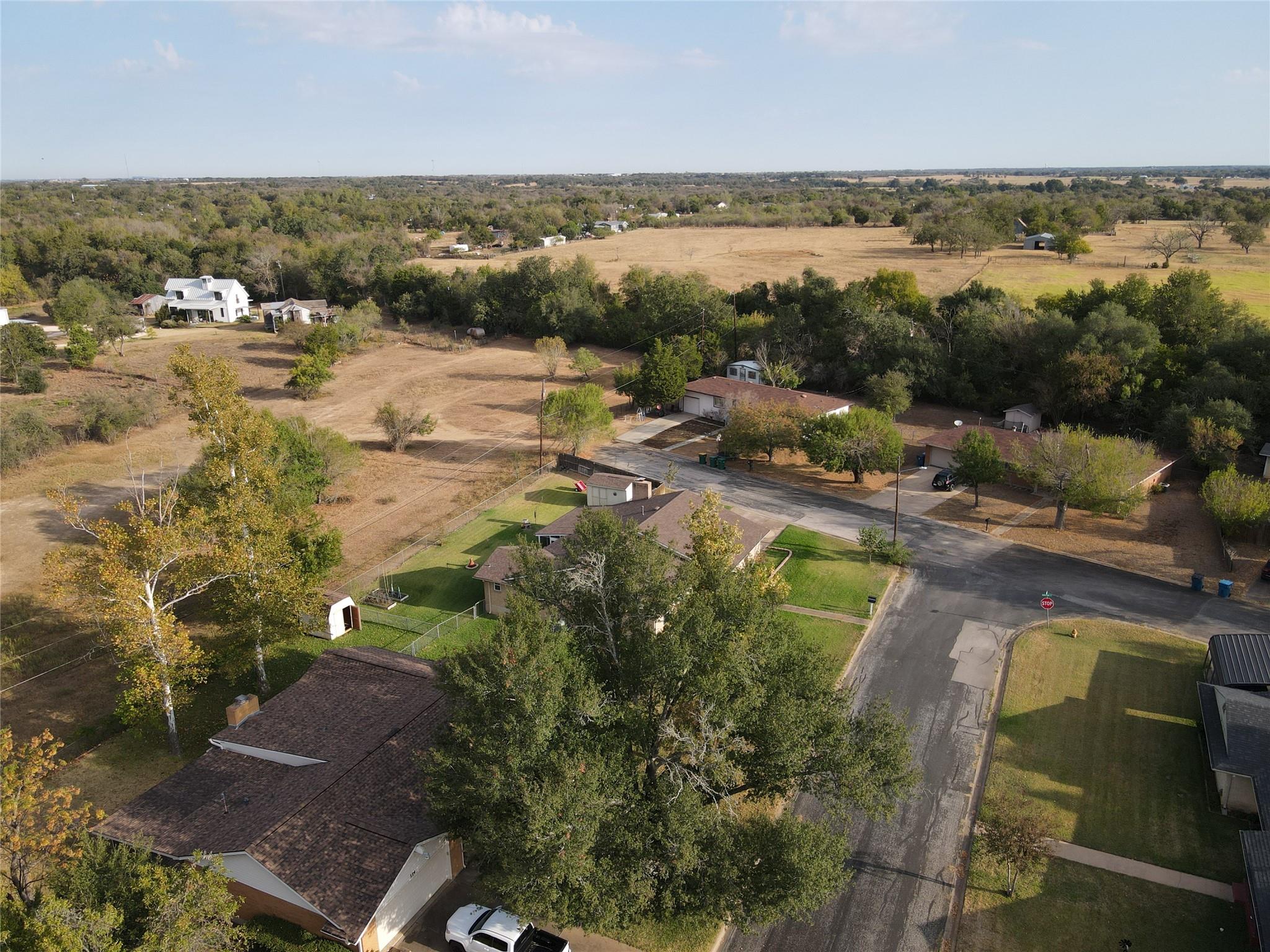 112 Plum Dr, Elgin, TX 78621