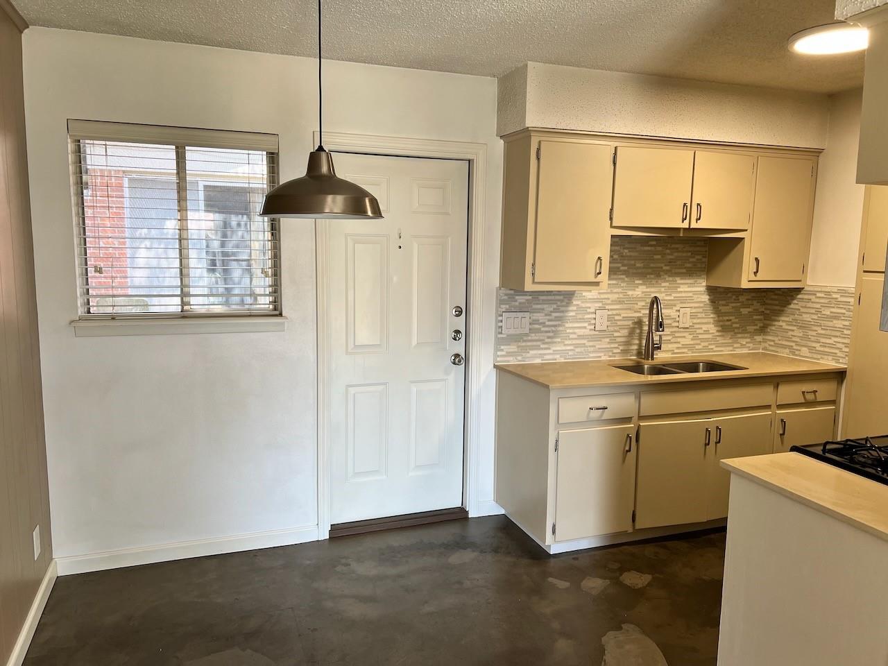 8005 Pinedale Cv # B, Austin, TX 78757