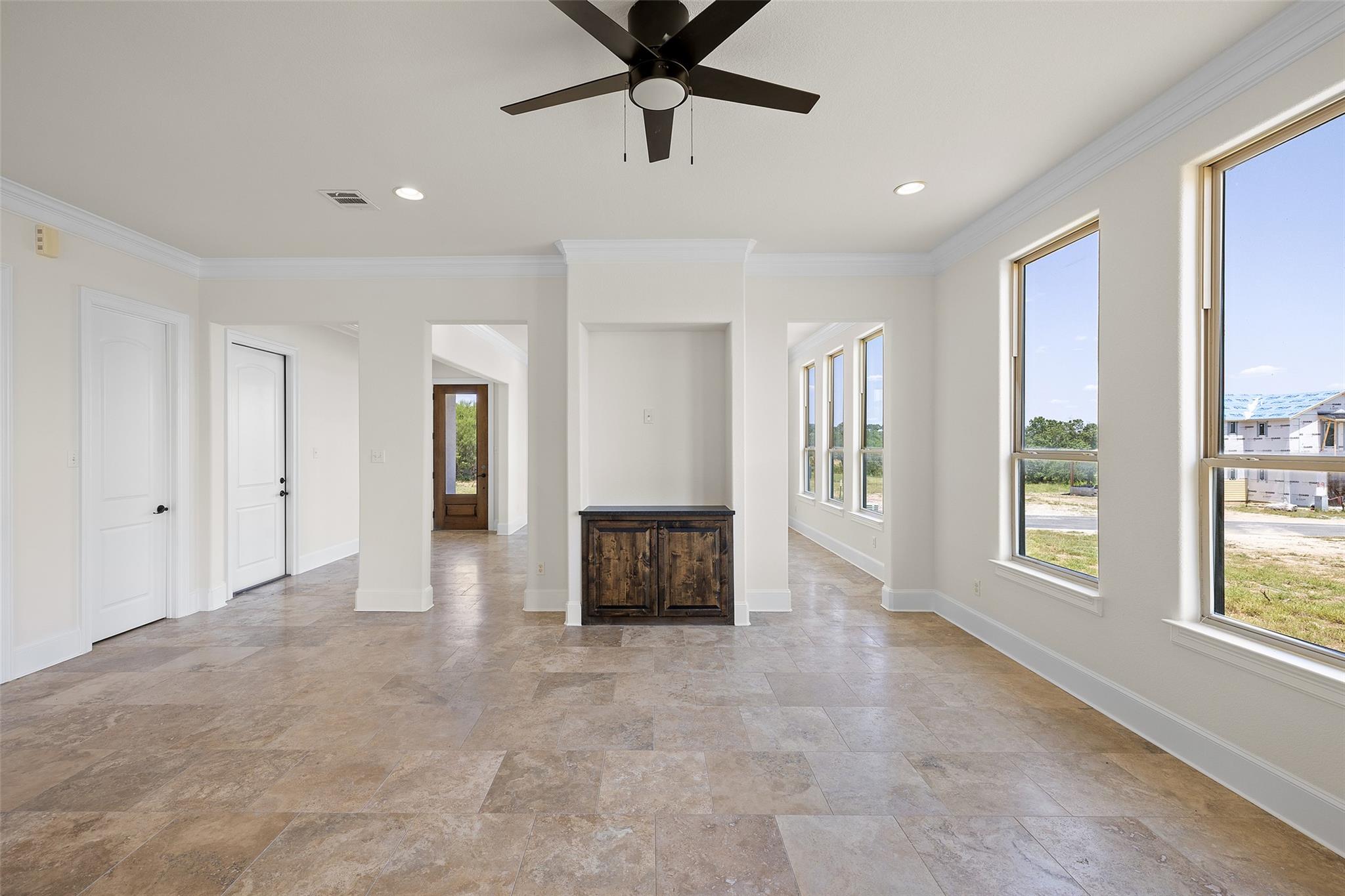 711 N Paleface Ranch Rd # 6, Spicewood, TX 78669