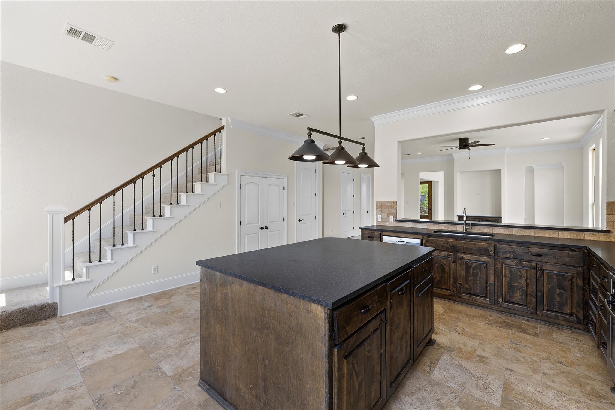 711 N Paleface Ranch Rd # 6, Spicewood, TX 78669