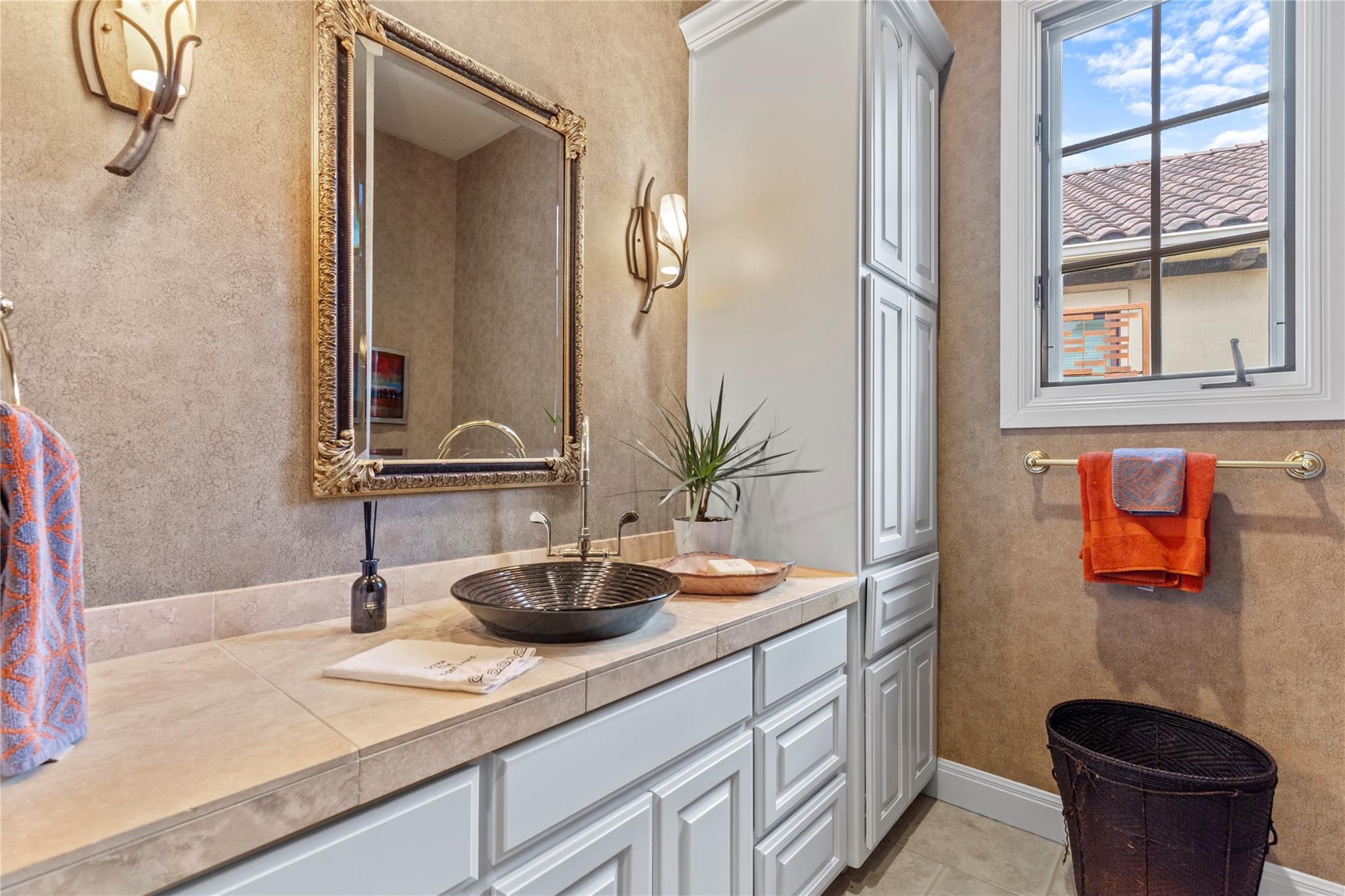 19 San Savio Ct, Austin, TX 78738