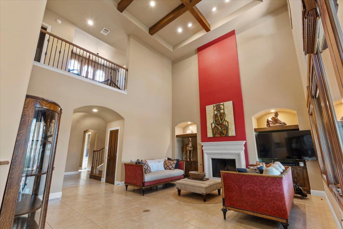 19 San Savio Ct, Austin, TX 78738