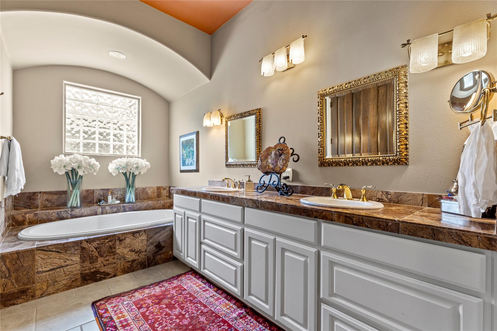 19 San Savio Ct, Austin, TX 78738