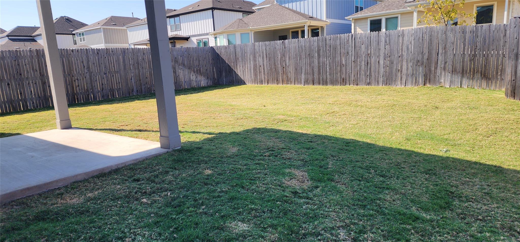 100 Los Olives Ln, Liberty Hill, TX 78642