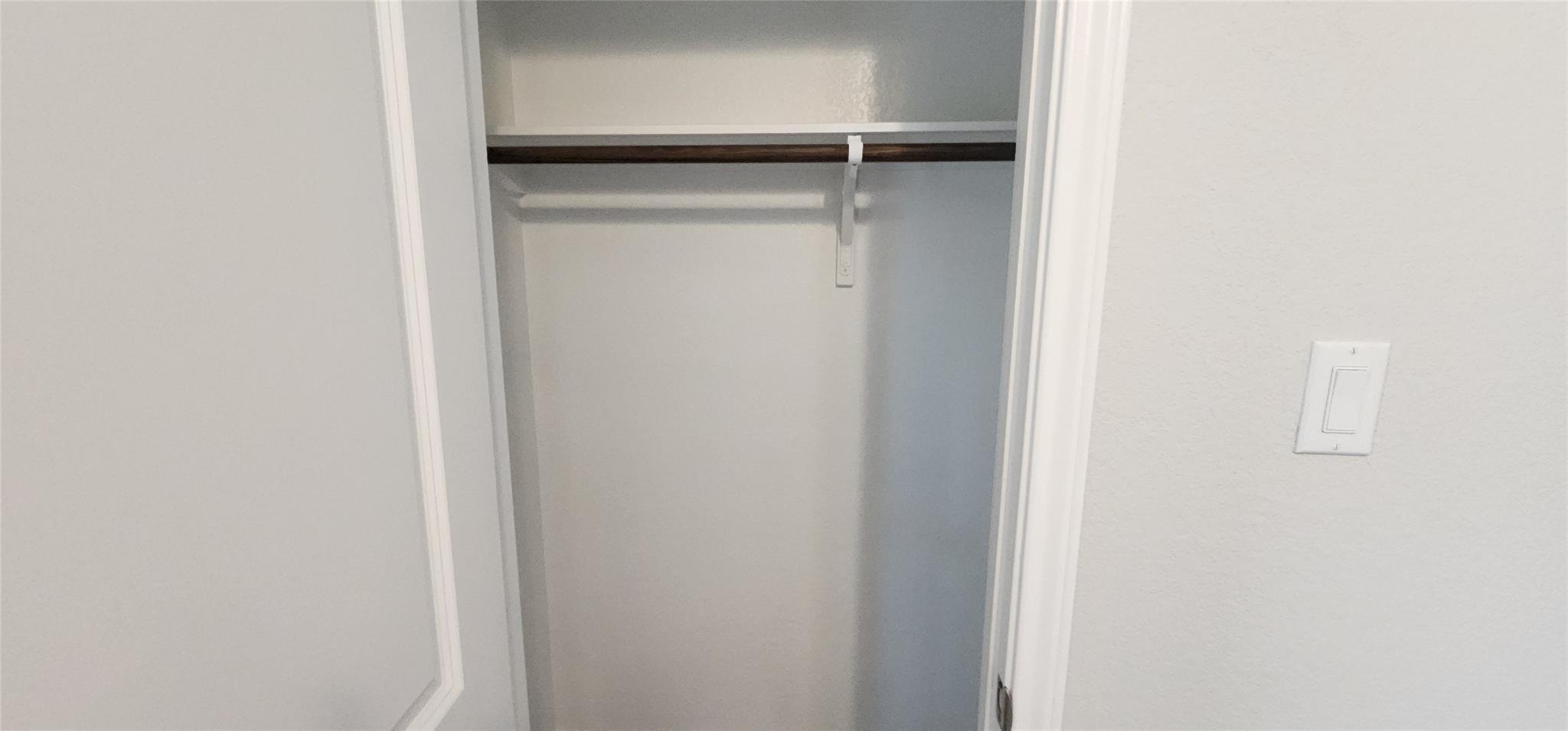 100 Los Olives Ln, Liberty Hill, TX 78642