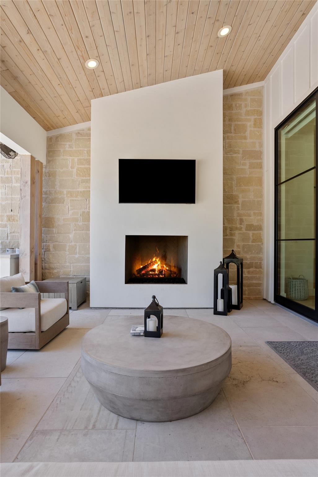 15236 Grumbles Ln, Austin, TX 78738