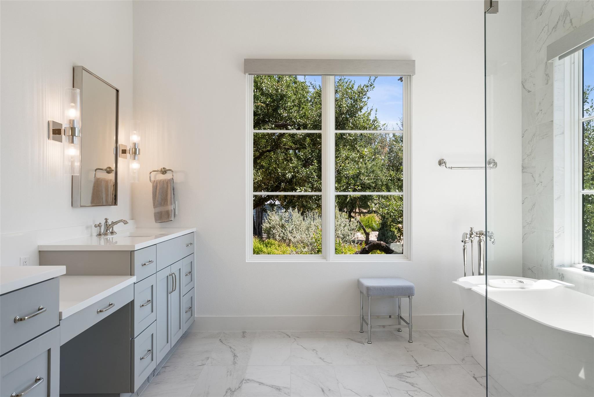 15236 Grumbles Ln, Austin, TX 78738