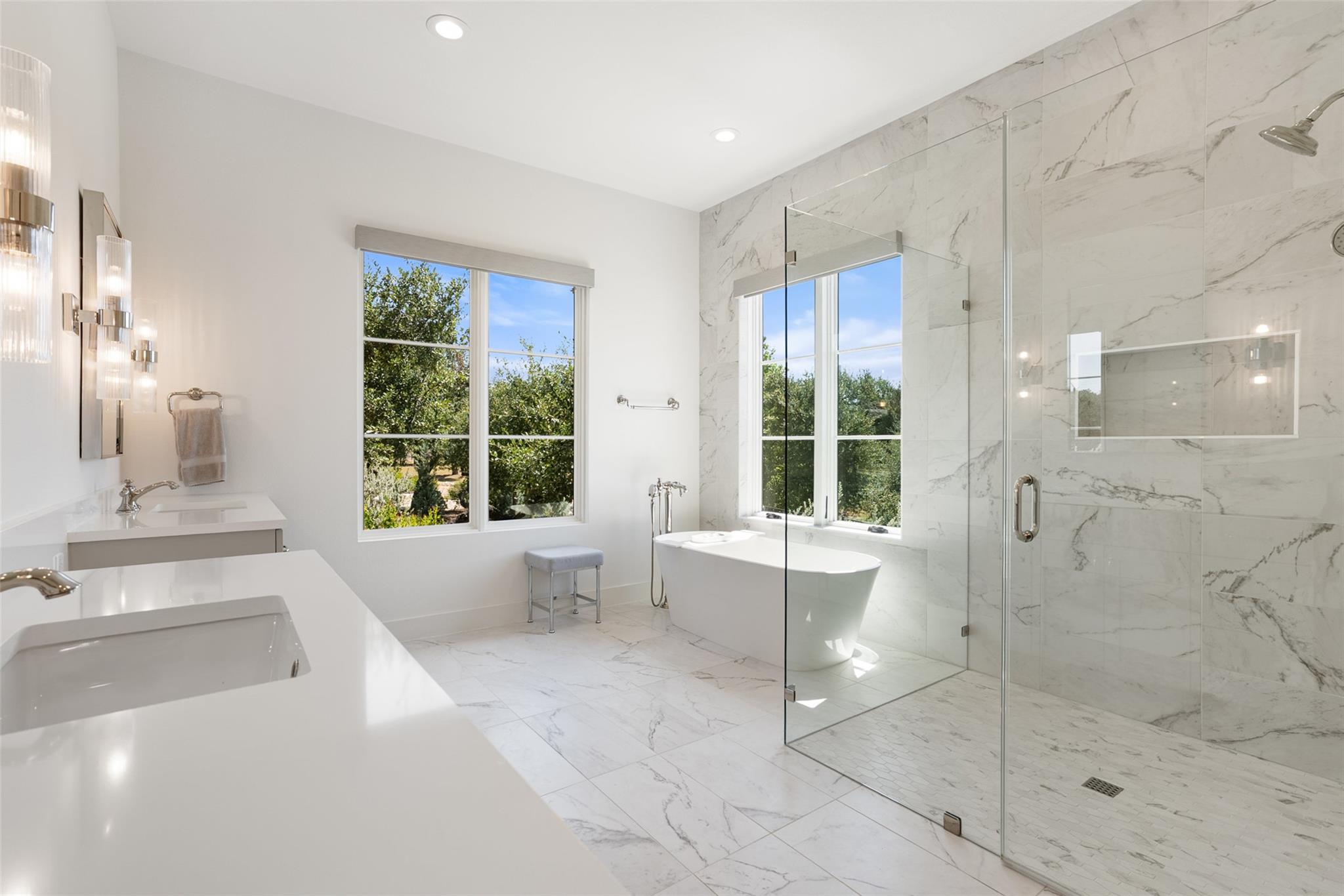 15236 Grumbles Ln, Austin, TX 78738