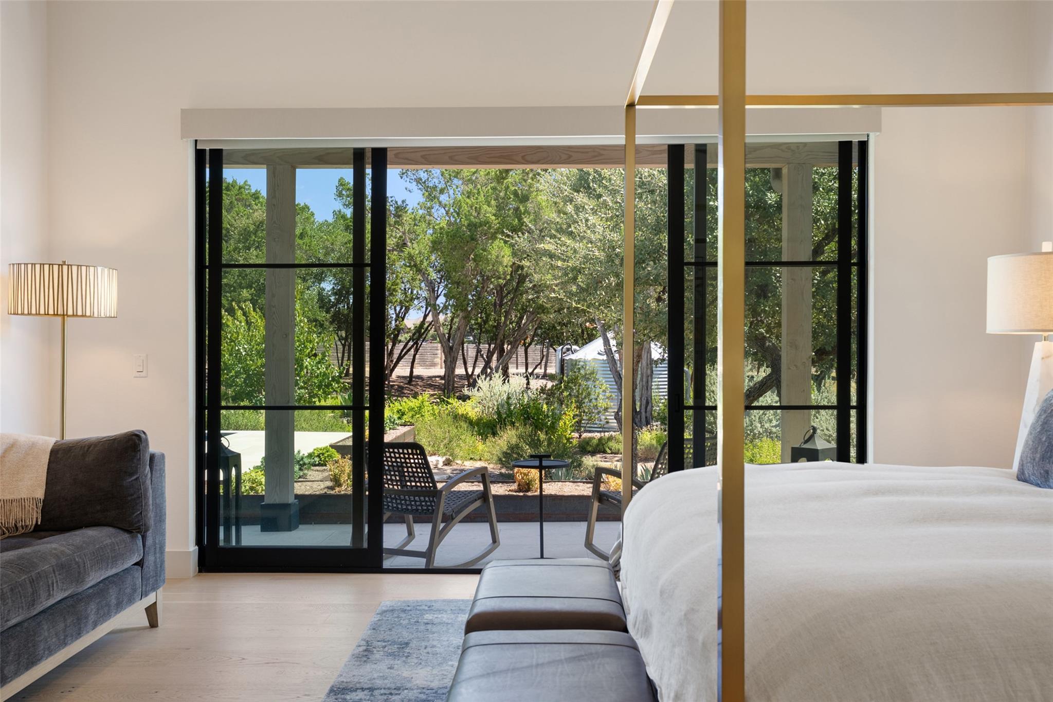 15236 Grumbles Ln, Austin, TX 78738