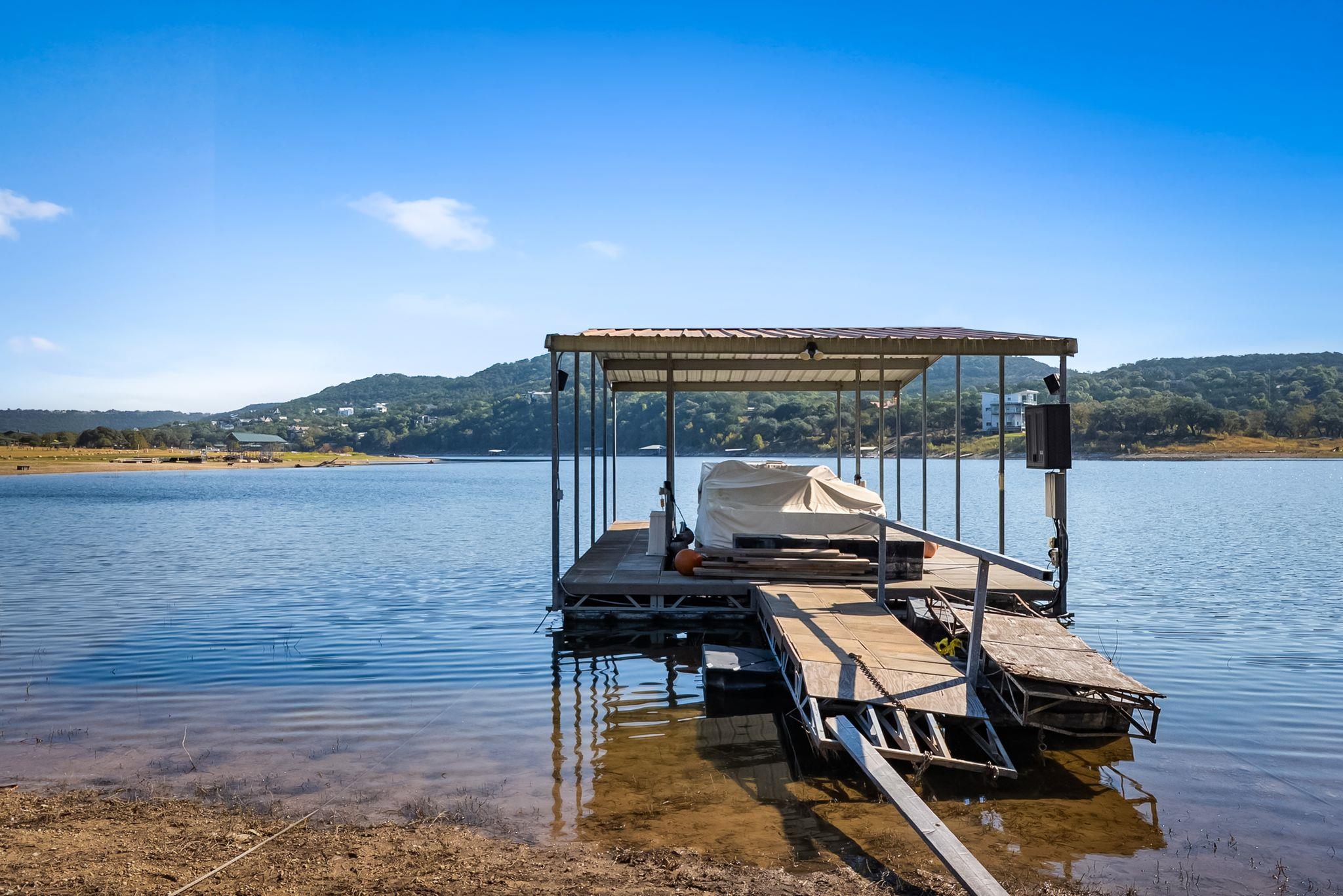 18300 West Rim Dr, Jonestown, TX 78645