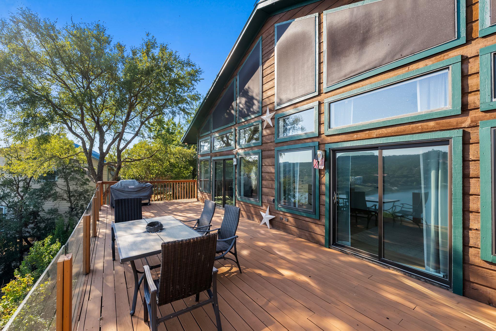 18300 West Rim Dr, Jonestown, TX 78645