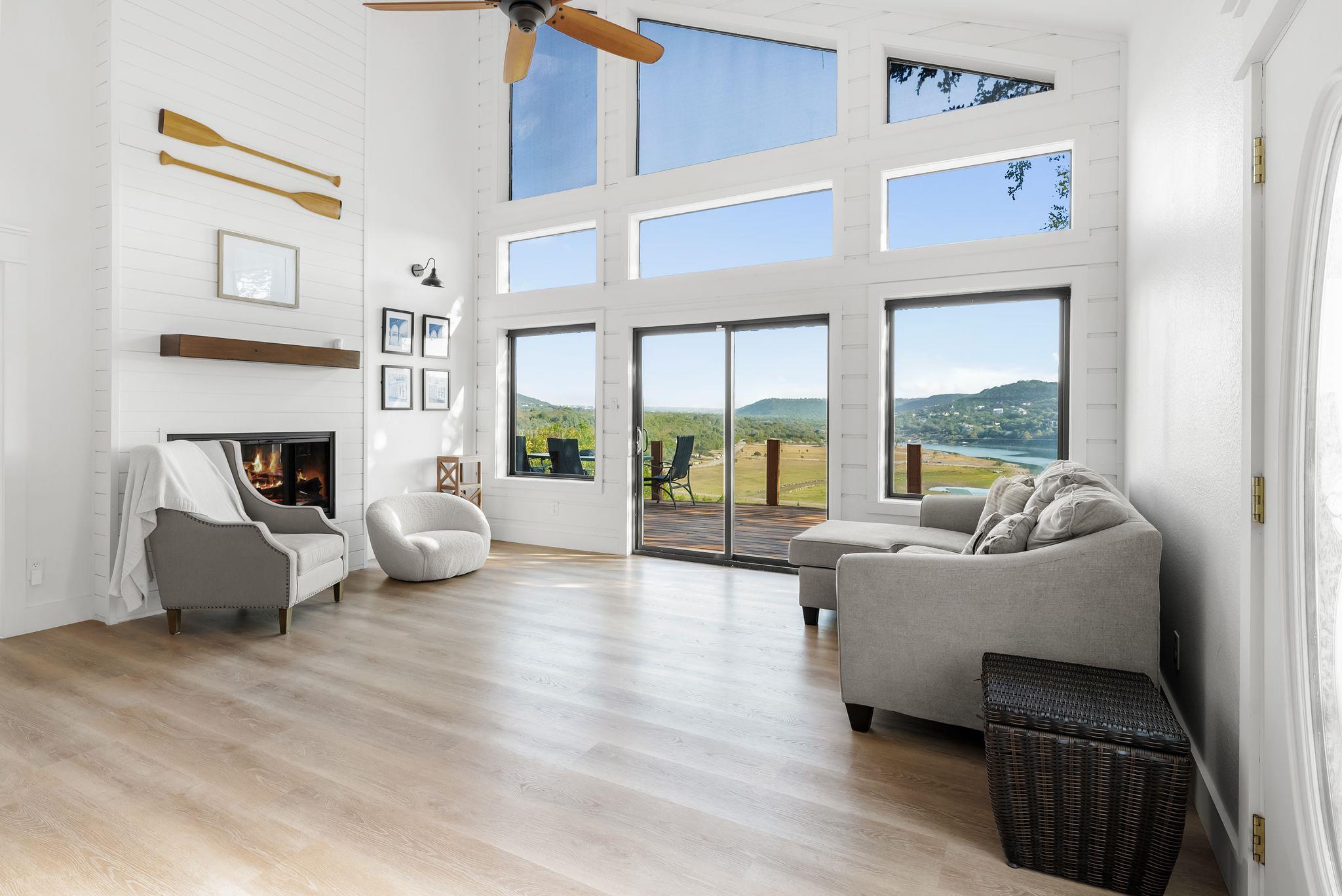 18300 West Rim Dr, Jonestown, TX 78645