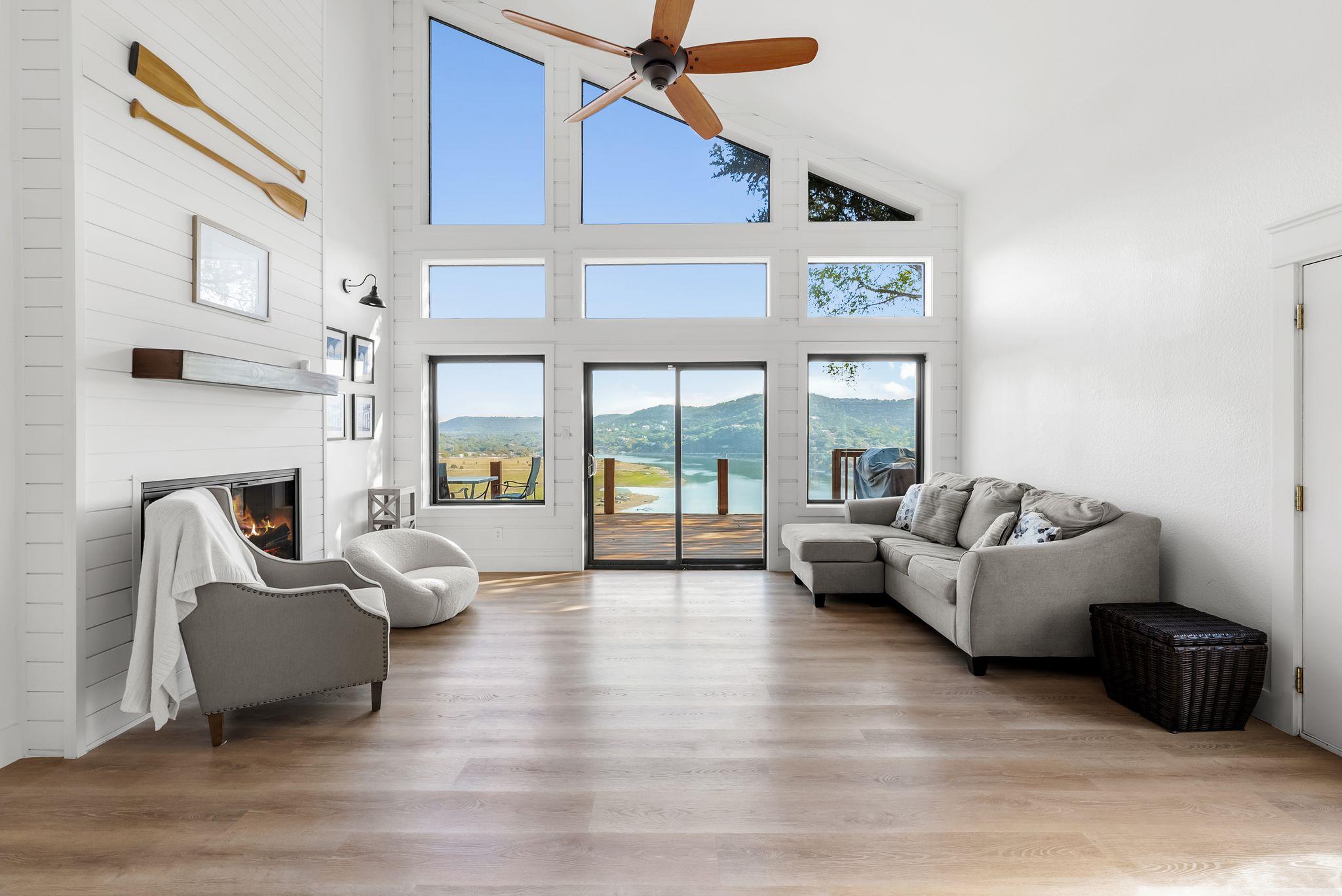 18300 West Rim Dr, Jonestown, TX 78645