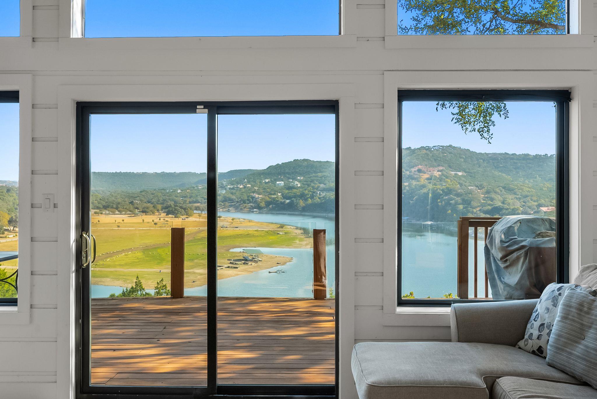 18300 West Rim Dr, Jonestown, TX 78645