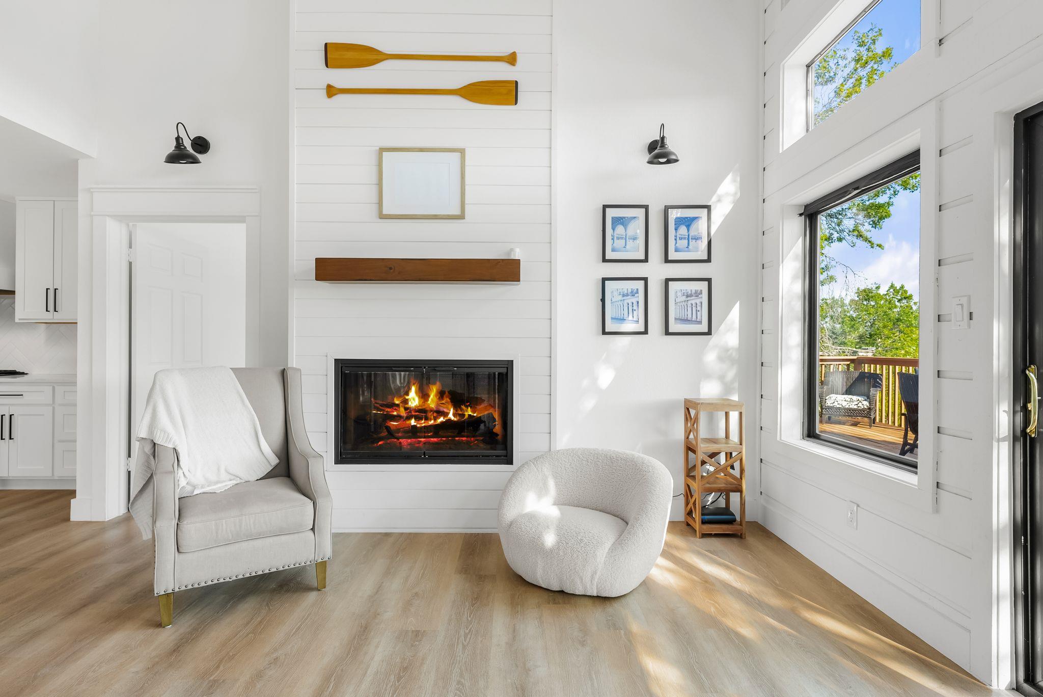 18300 West Rim Dr, Jonestown, TX 78645