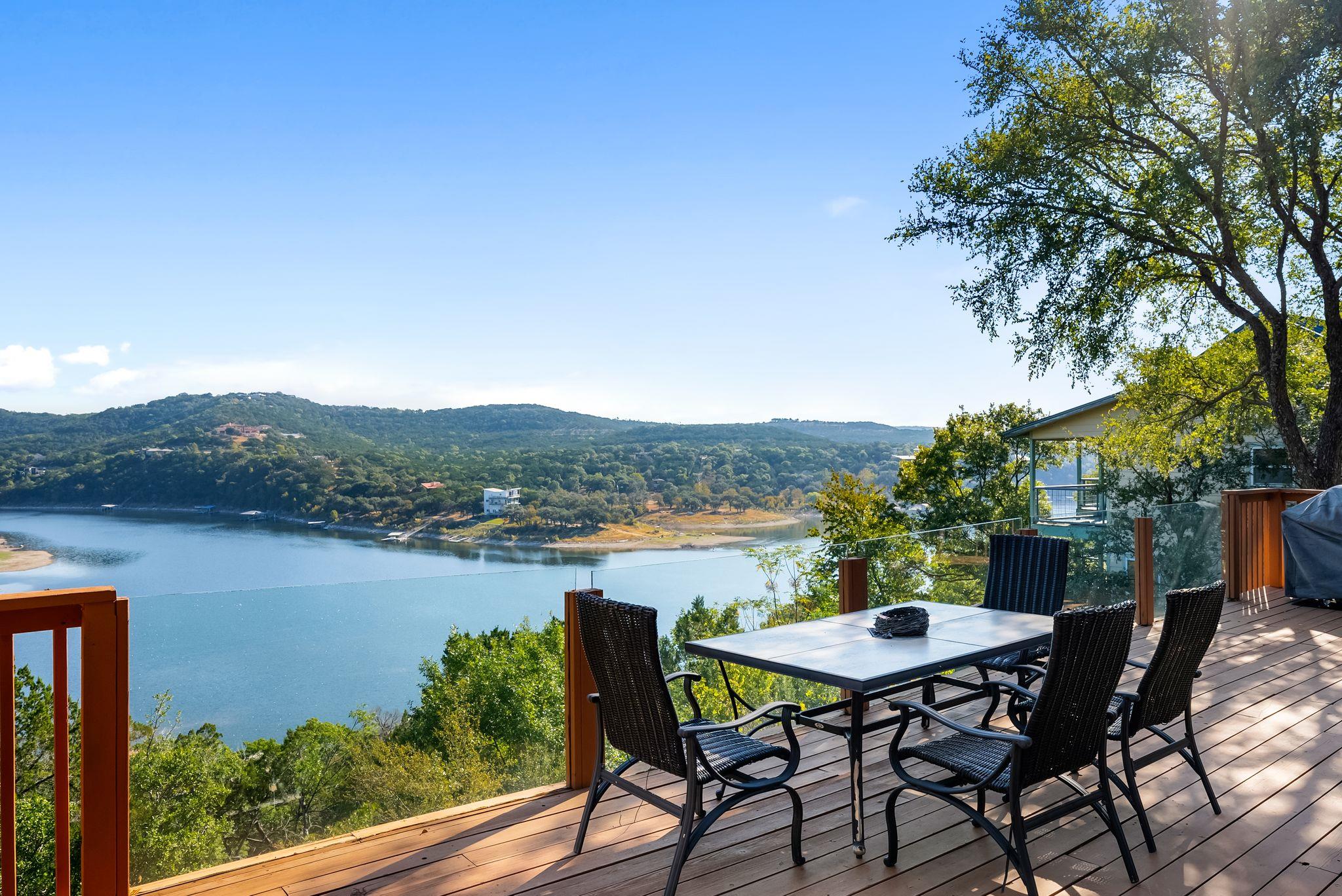 18300 West Rim Dr, Jonestown, TX 78645