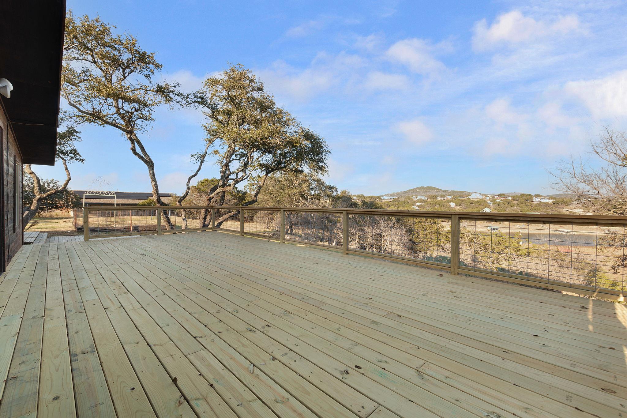 201 Acorn St, Burnet, TX 78611