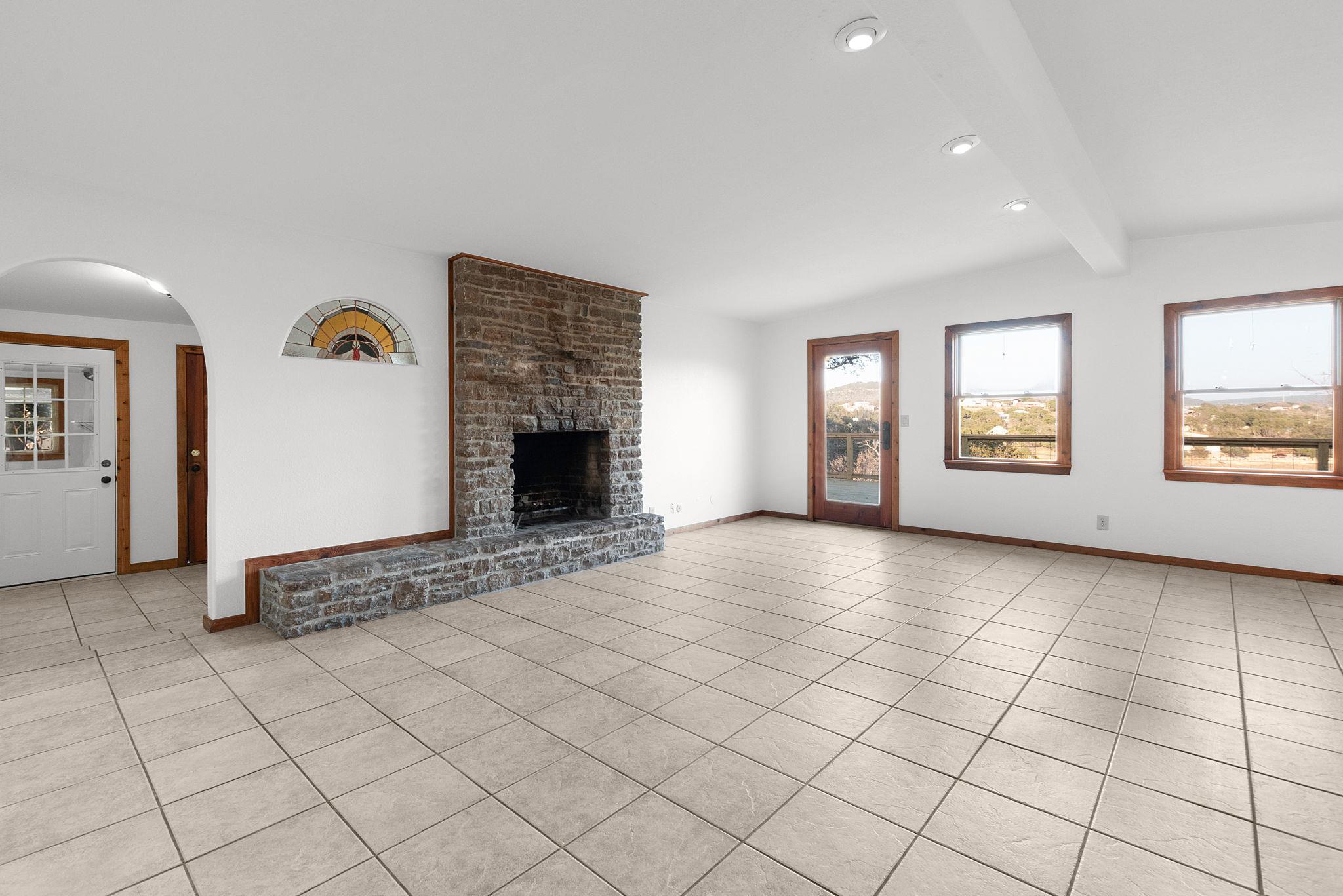 201 Acorn St, Burnet, TX 78611