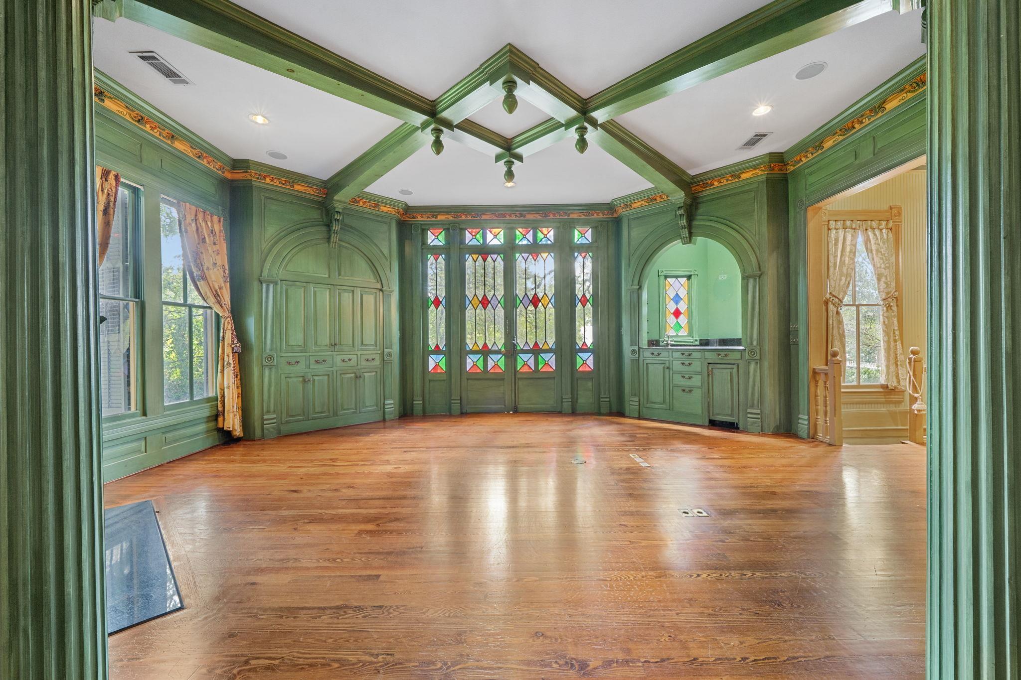 833 Belvin St, San Marcos, TX 78666