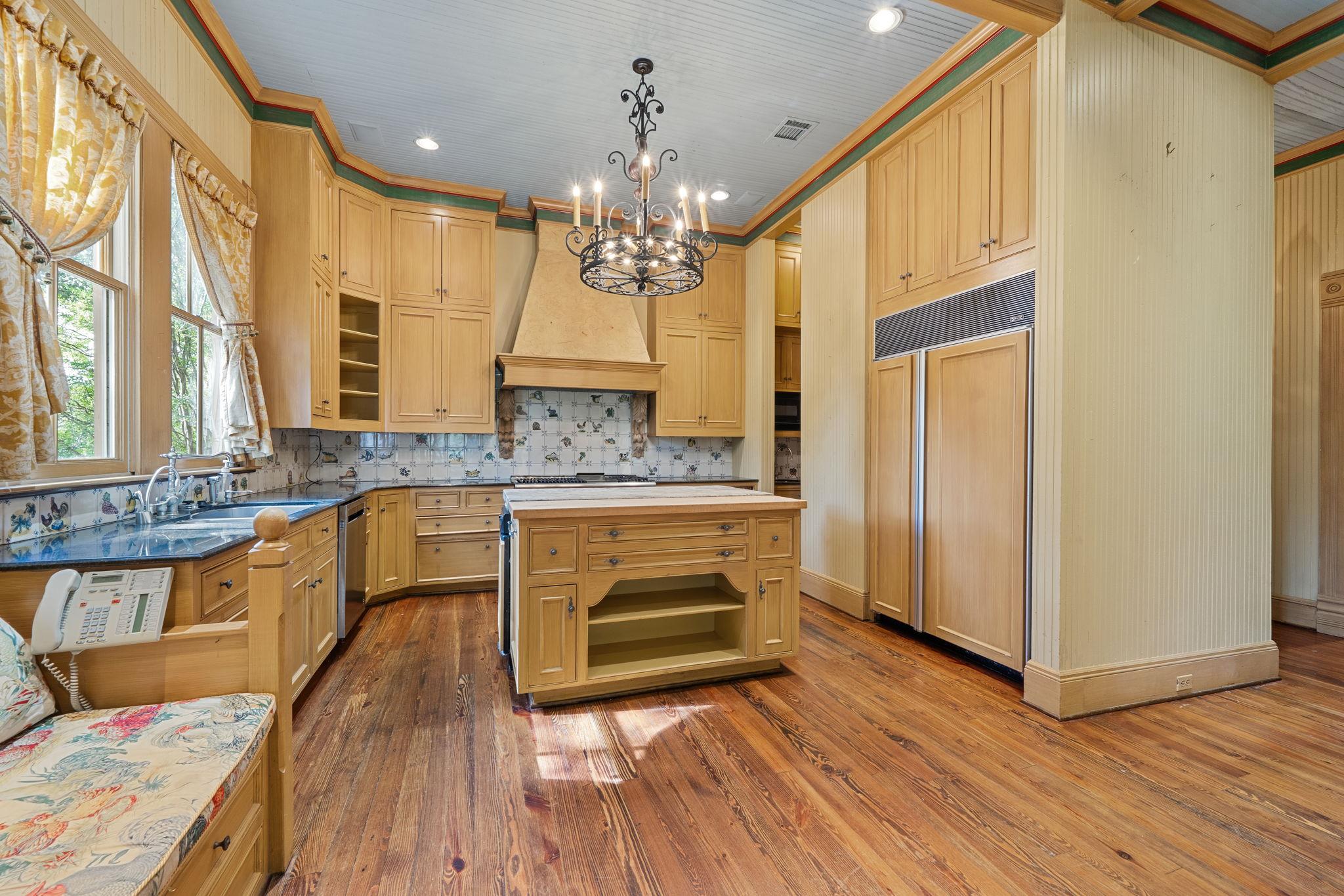 833 Belvin St, San Marcos, TX 78666