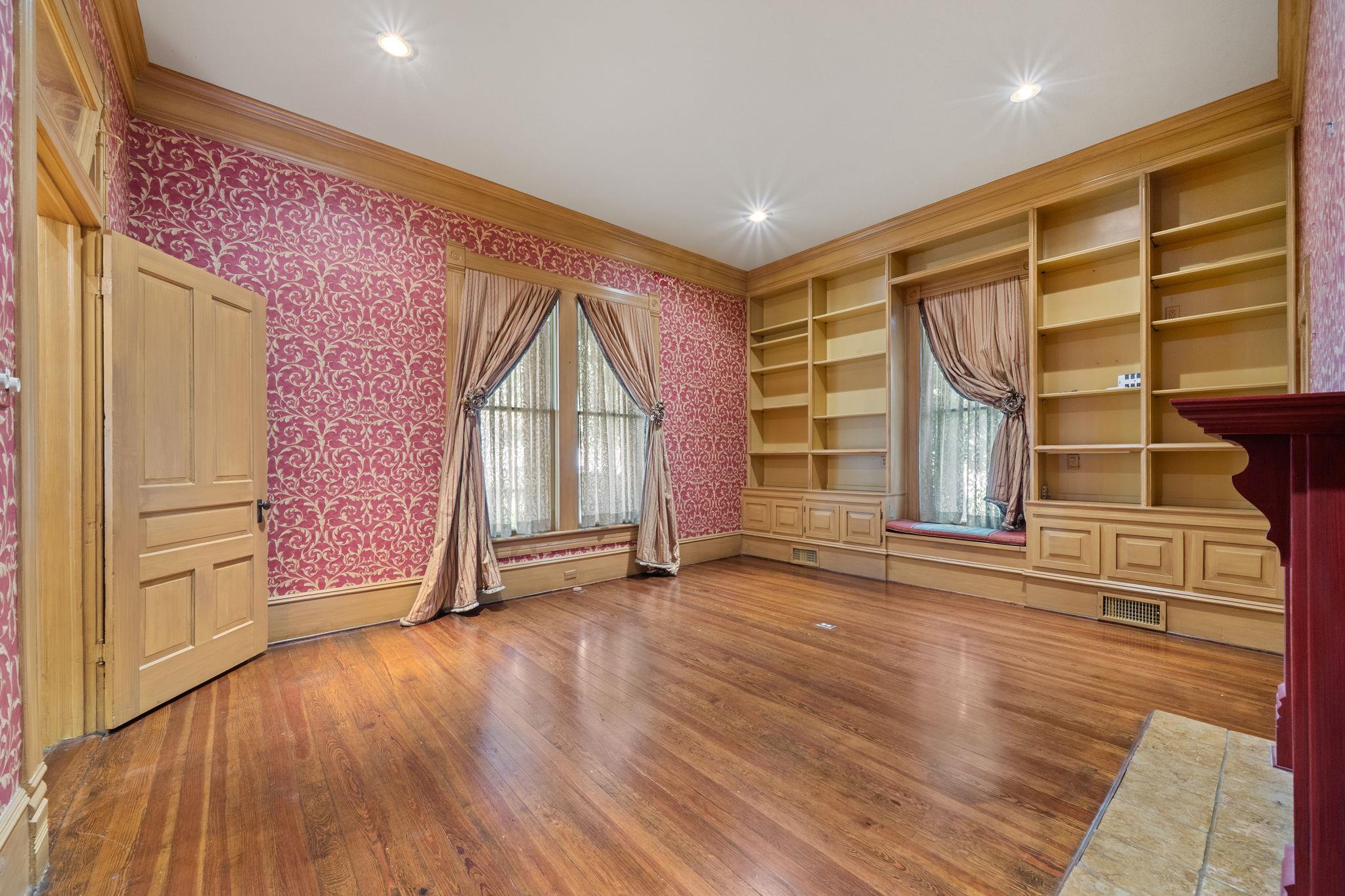 833 Belvin St, San Marcos, TX 78666