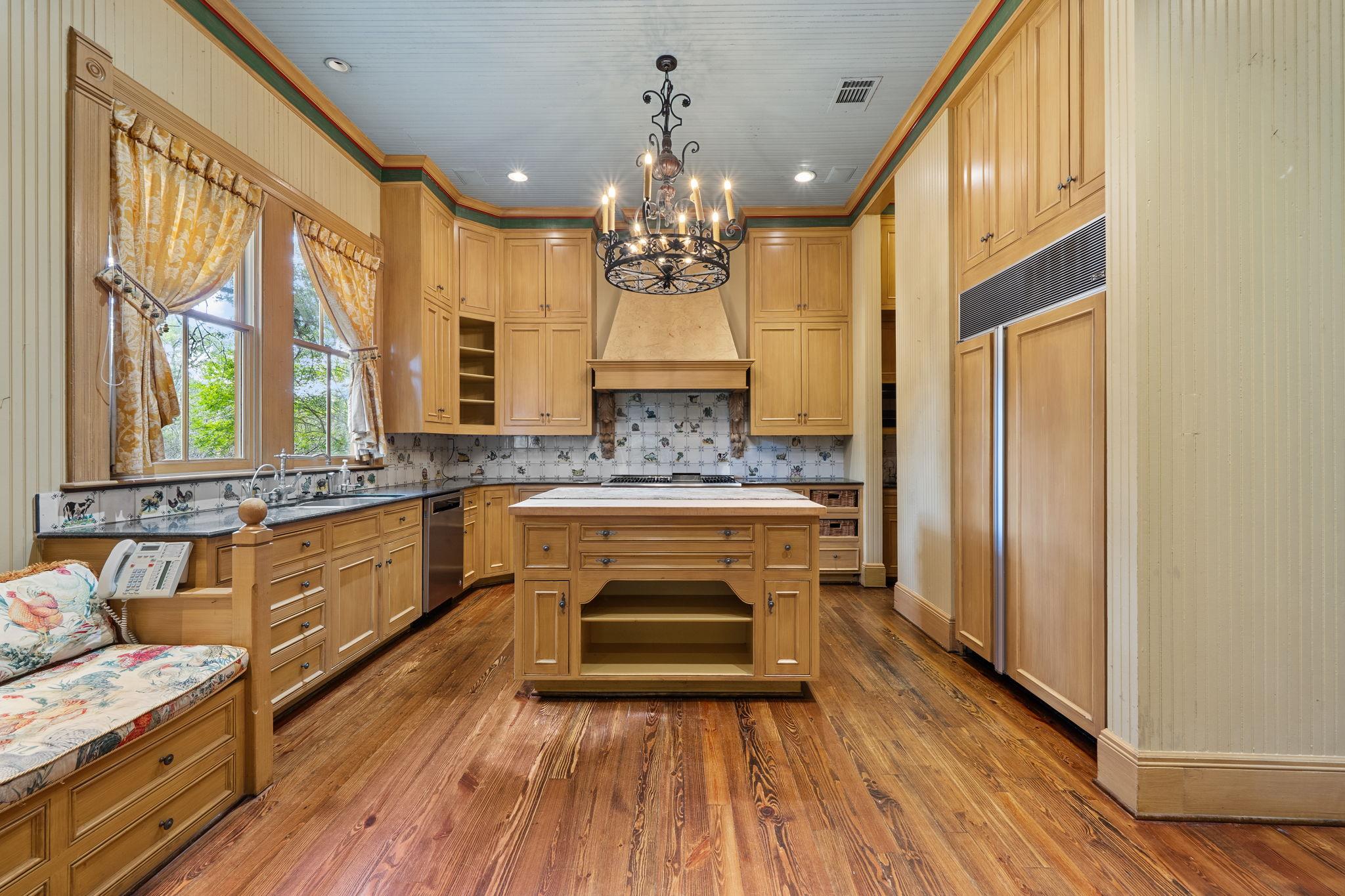 833 Belvin St, San Marcos, TX 78666