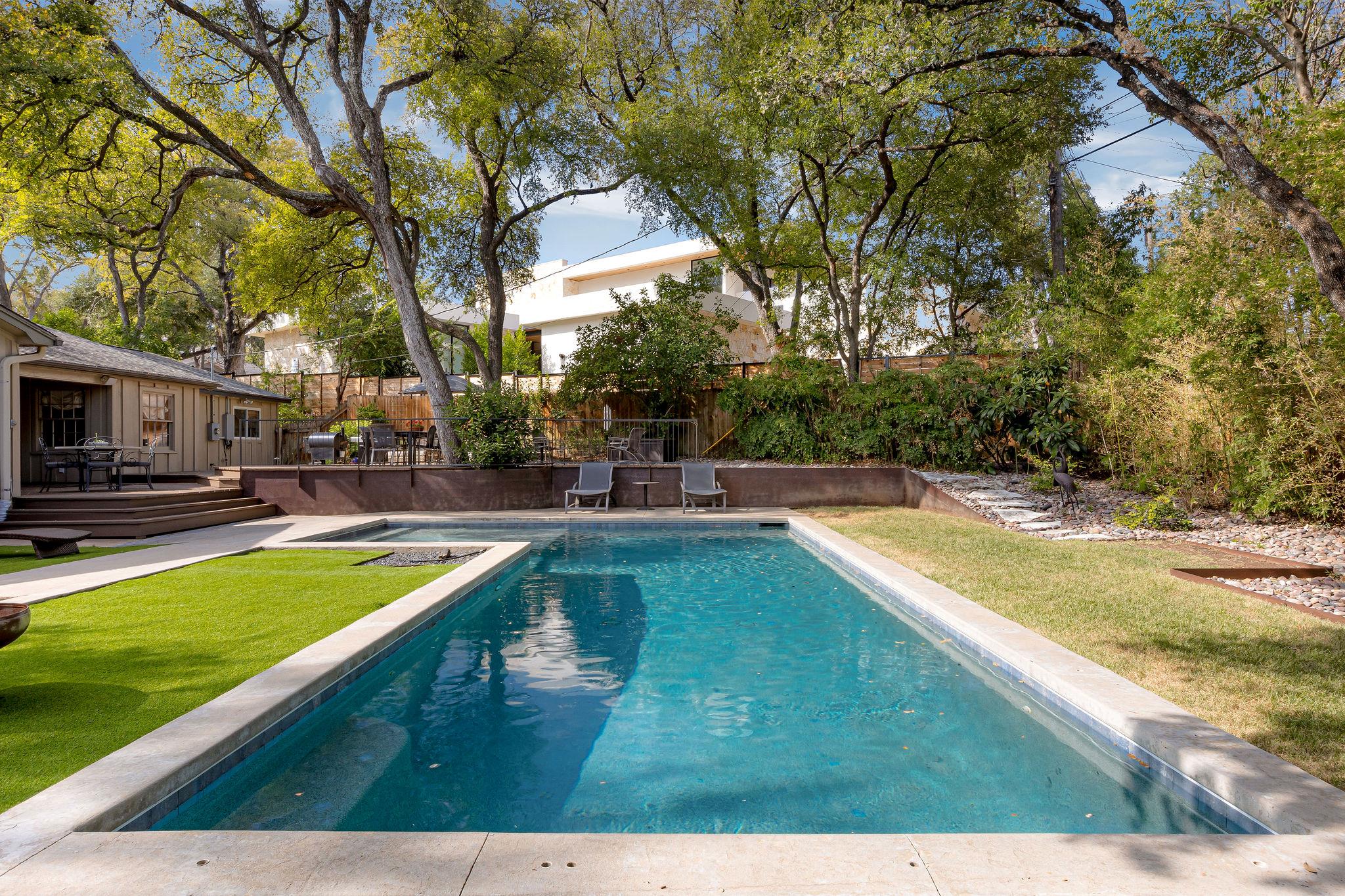 2700 Rockingham Dr, Austin, TX 78704