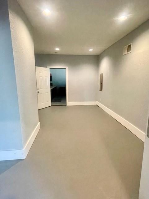 1102 Beech St, Taylor, TX 76574