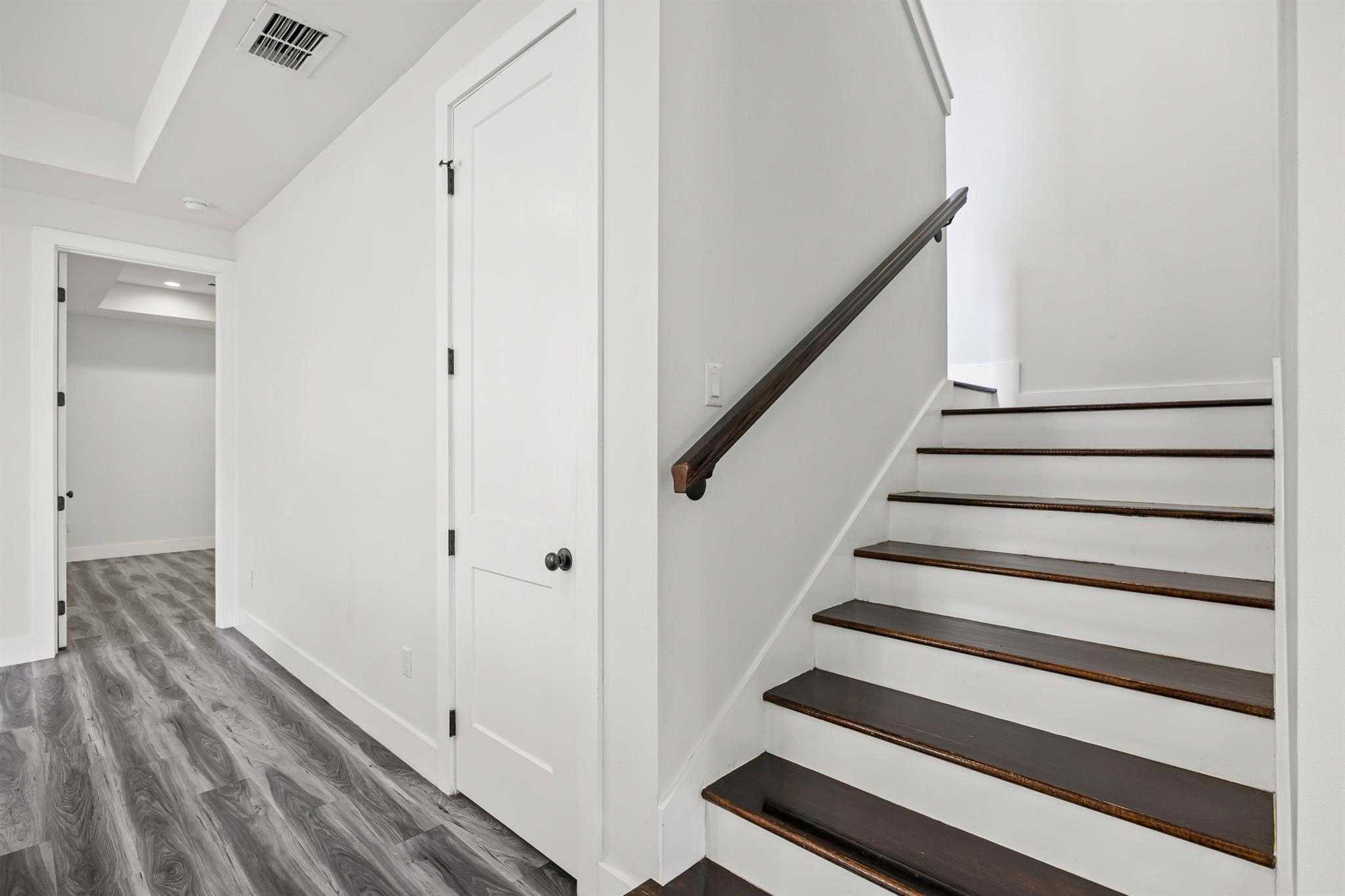 813 Chihuahua St, Lockhart, TX 78644