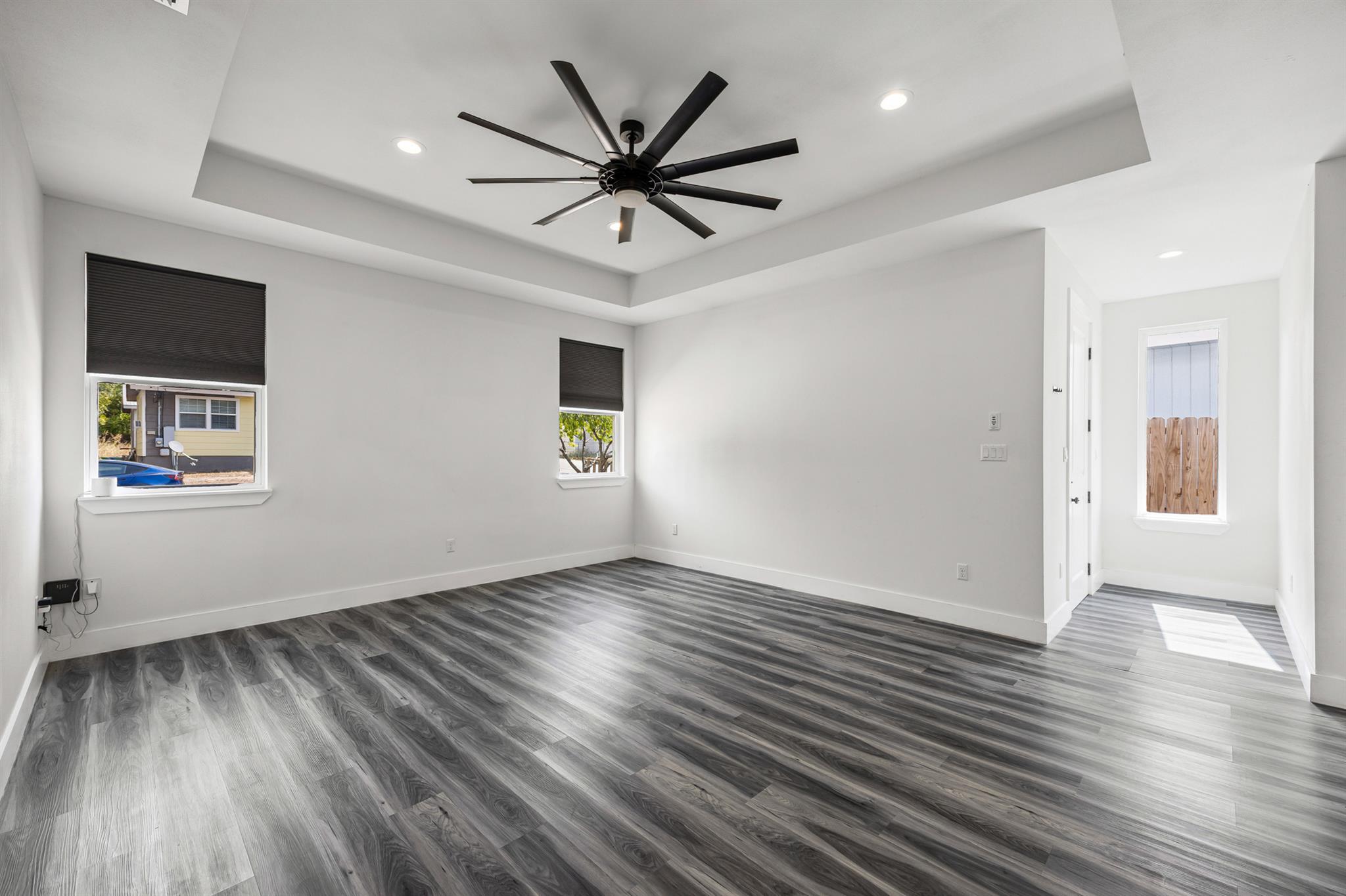 813 Chihuahua St, Lockhart, TX 78644