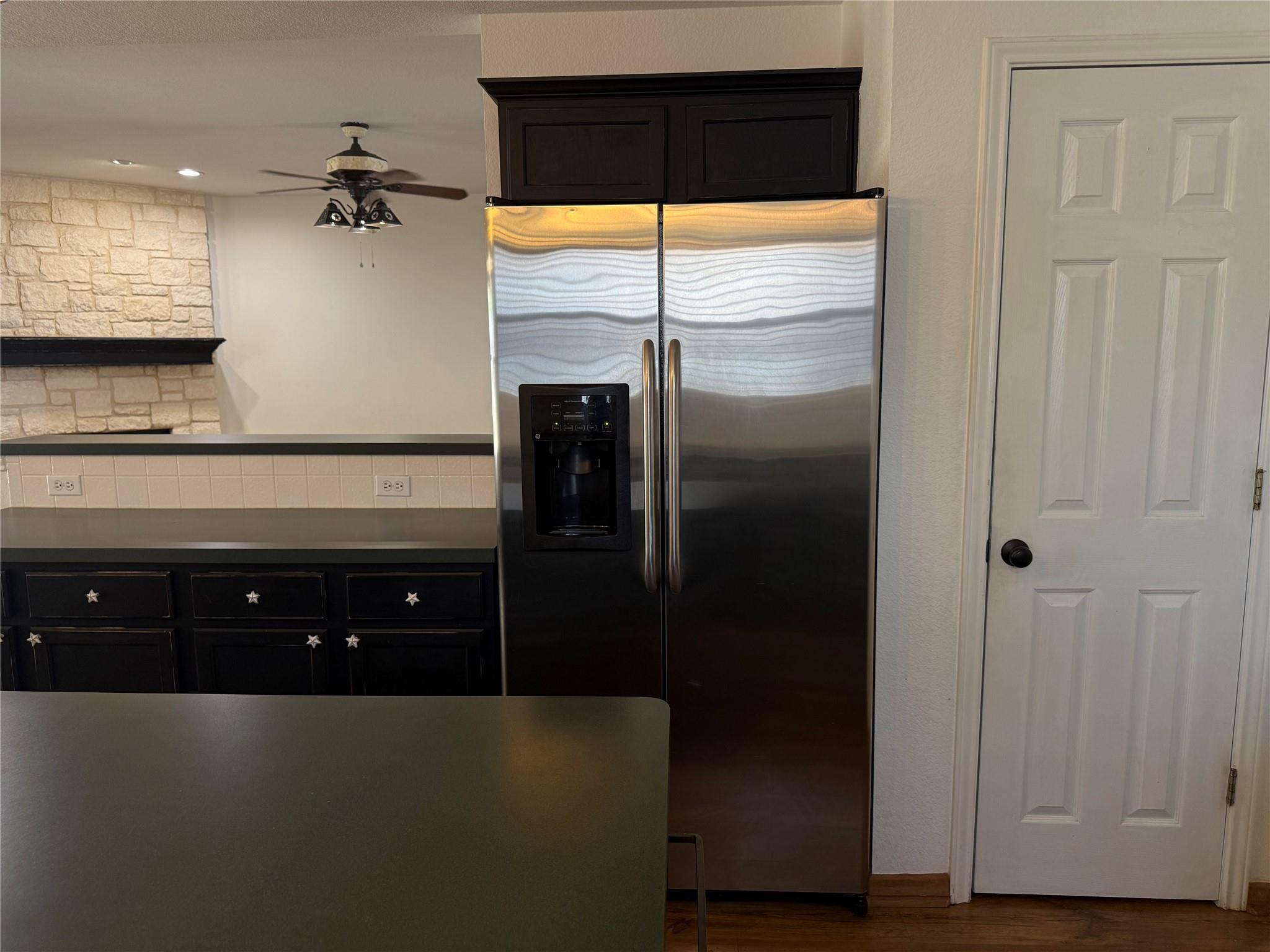 808 Sunflower Dr, Pflugerville, TX 78660