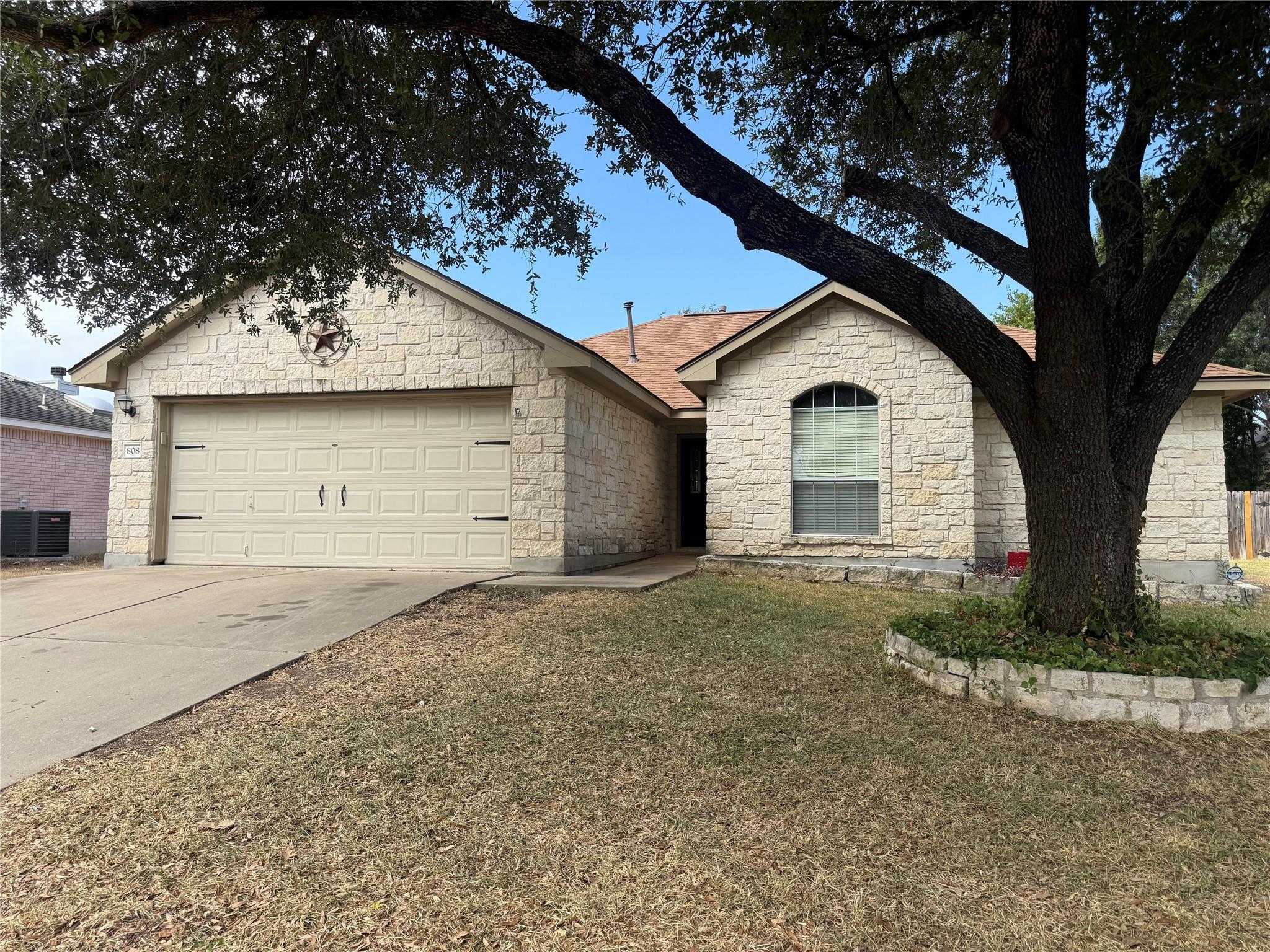 808 Sunflower Dr, Pflugerville, TX 78660