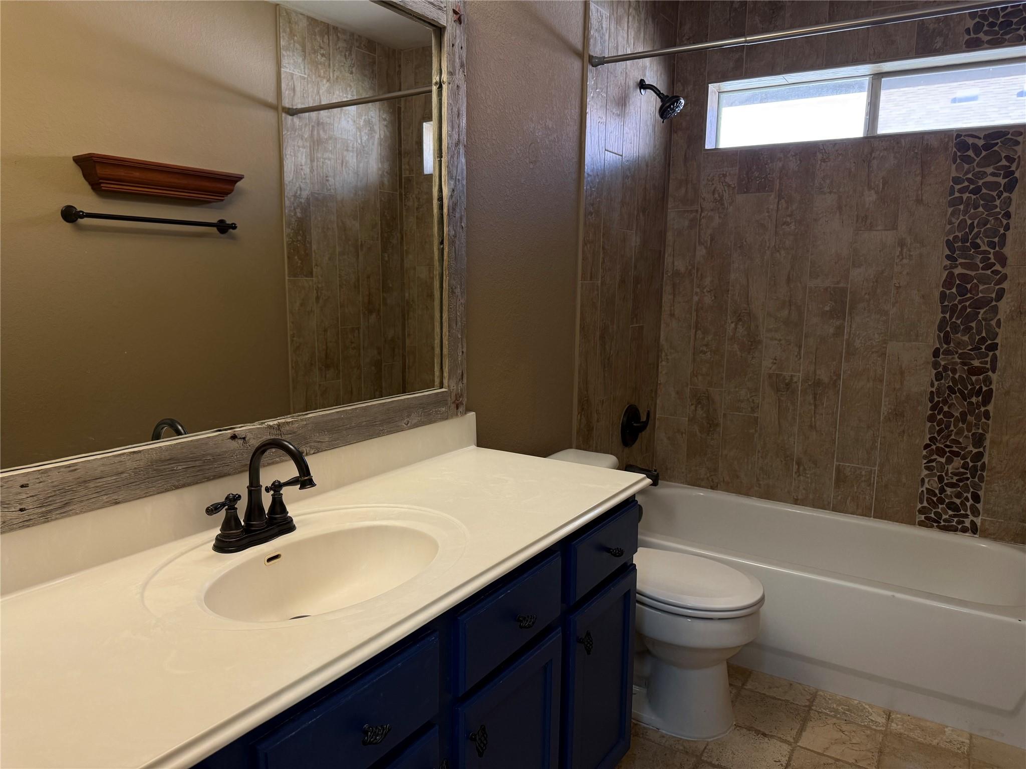 808 Sunflower Dr, Pflugerville, TX 78660