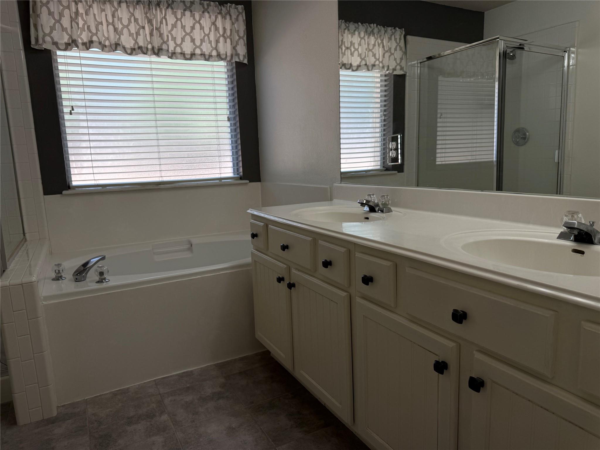 808 Sunflower Dr, Pflugerville, TX 78660