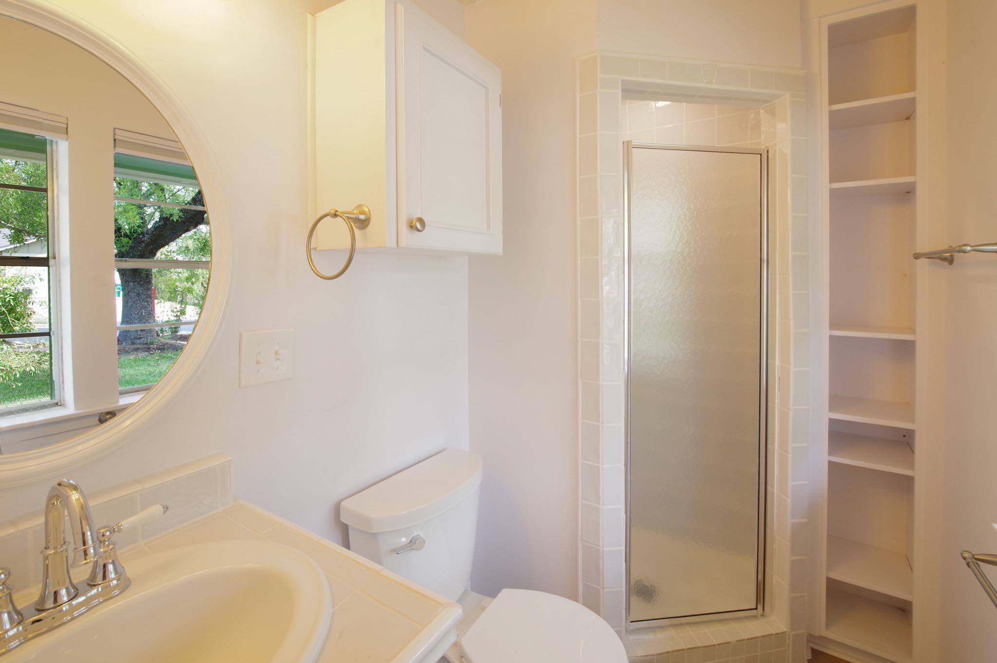 9801 Ochiltree Dr, Austin, TX 78753