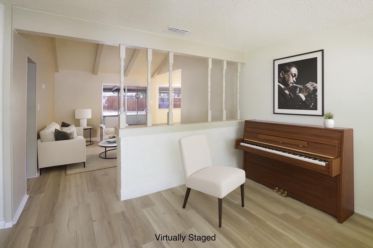 9801 Ochiltree Dr, Austin, TX 78753